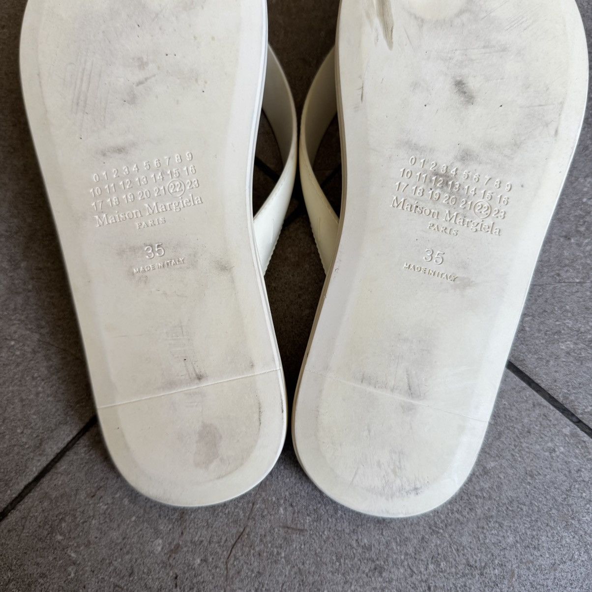 Maison Margiela Maison Margiela Tabi Thong Sandals Size US 5 / IT 35 - 7 Thumbnail