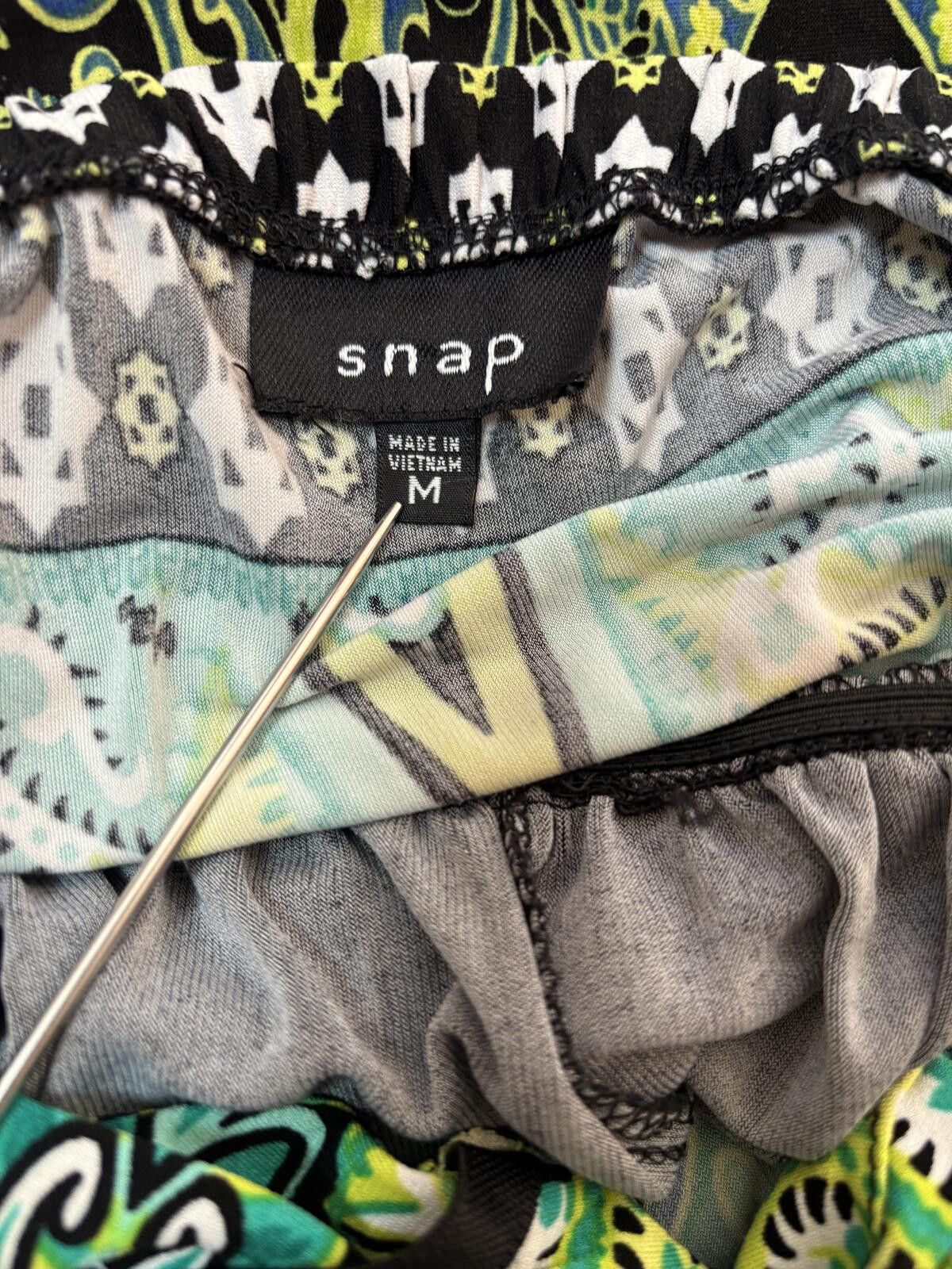 Staple Snap Bohemian Maxi Dress with Green & Blue Paisley Print. M Size M / US 6-8 / IT 42-44 - 7 Thumbnail