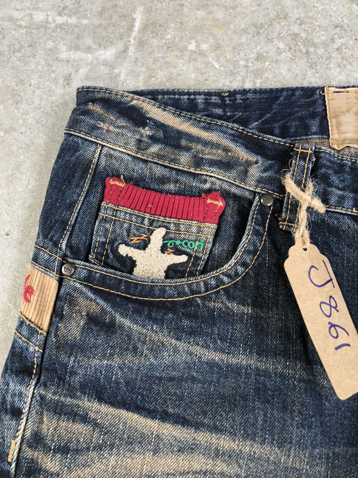 Japanese Brand Rare Yoshitomo Nara Lolita Dog Distressed Jeans Size US 34 / EU 50 - 14 Thumbnail
