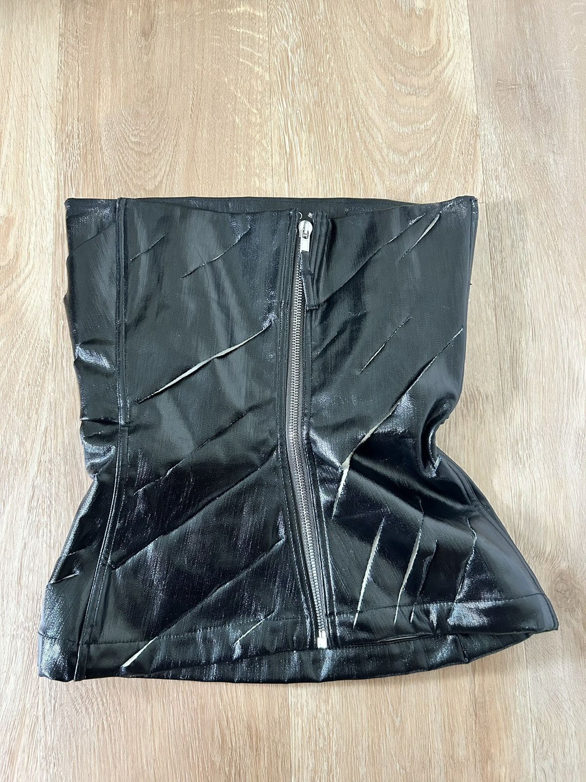 Rick Owens Drkshdw Rick Owens DRK SHDW Gloss Finish Strapless Top Size S / US 4 / IT 40 - 2 Thumbnail