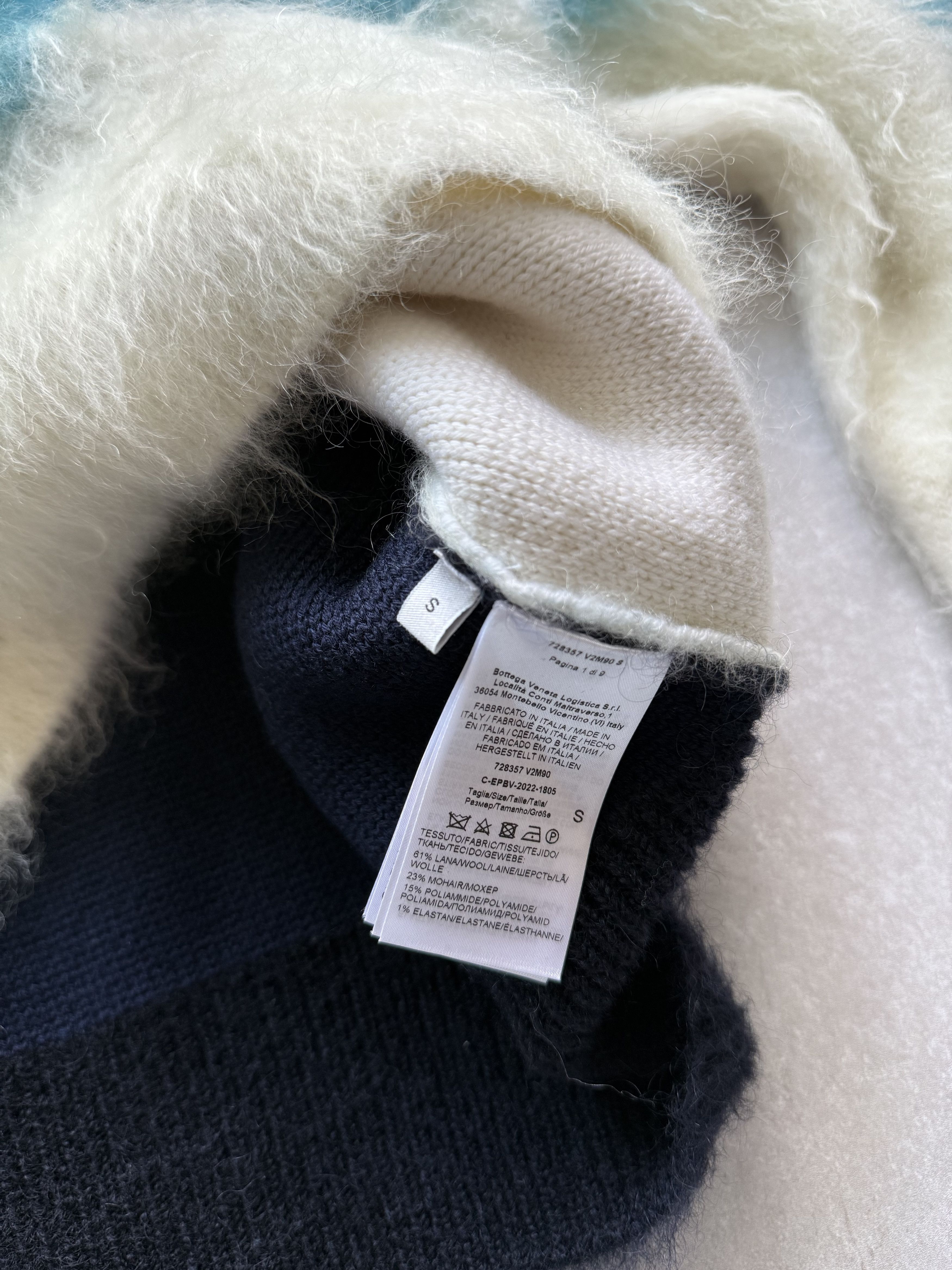 Bottega Veneta Bottega Veneta Fuzzy Sweater Size US S / EU 44-46 / 1 - 2 Thumbnail