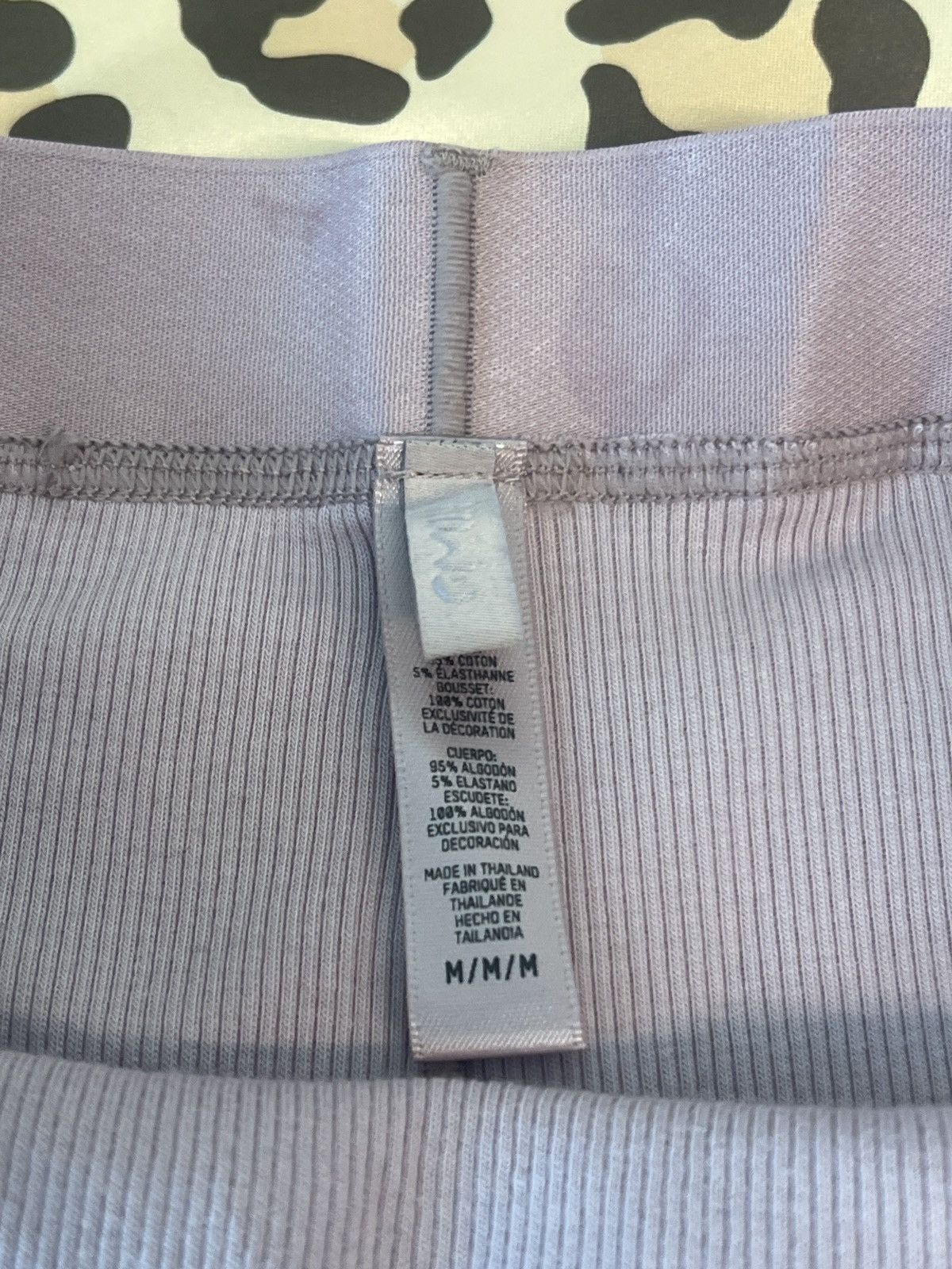 SKIMS Dusk Leggings Size 28" / US 6 / IT 42 - 2 Thumbnail