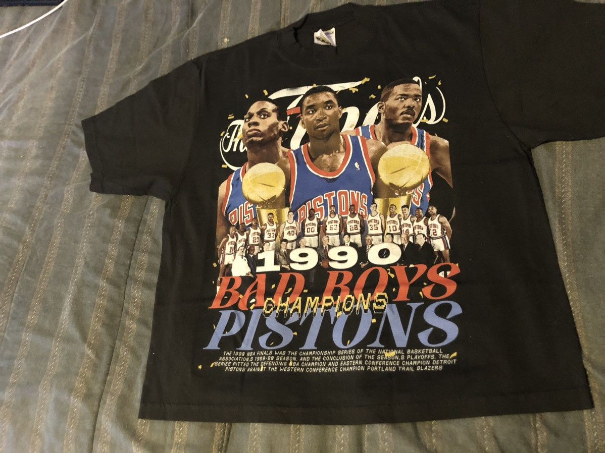 NBA × Rap Tees Detroit pistons Size US XL / EU 56 / 4 - 7 Thumbnail