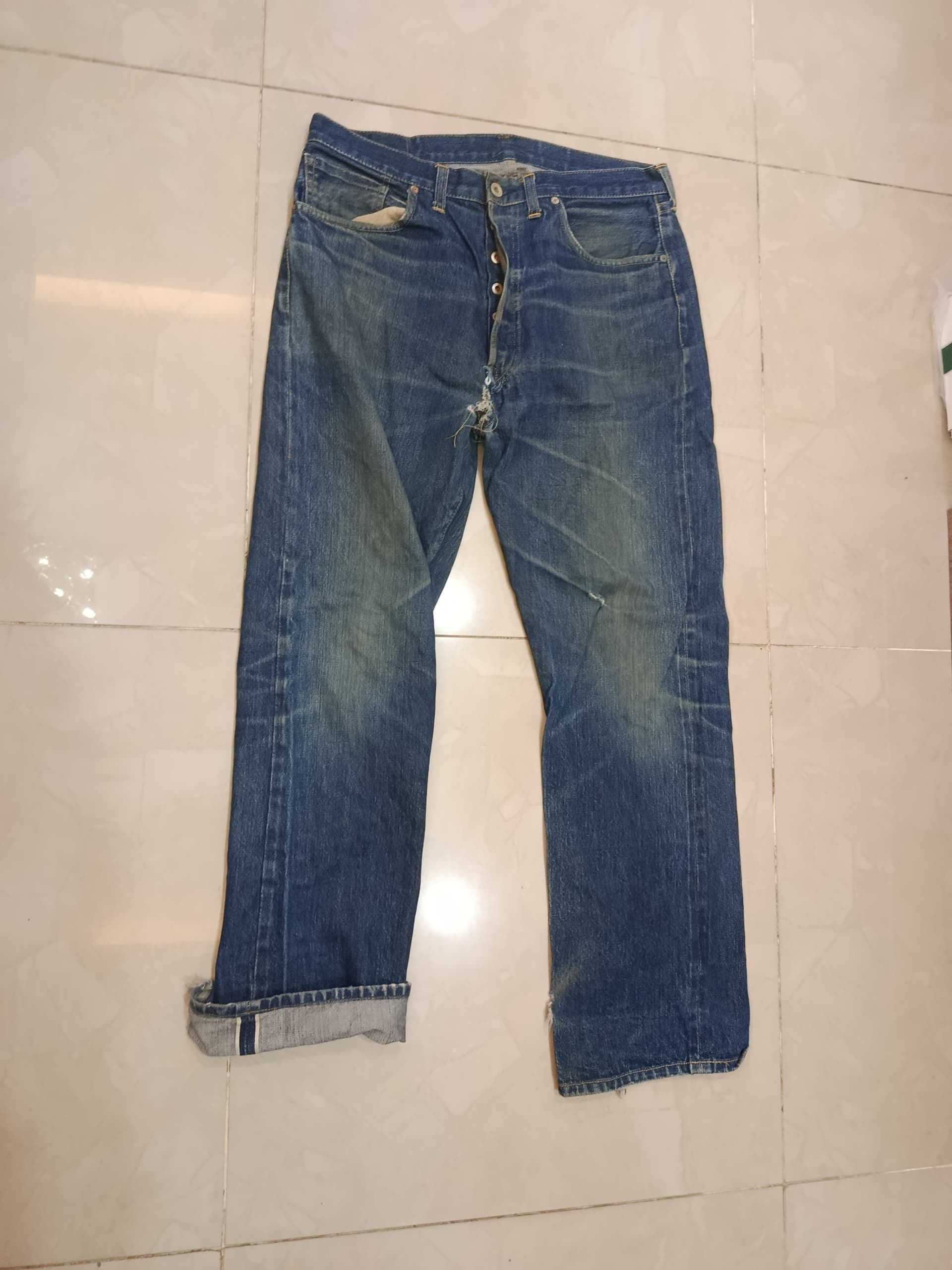 Levi's DISTRESSED LEVIS S501XX #555 BIG E SELVEDGE DENIM Size US 36 / EU 52 - 4 Thumbnail