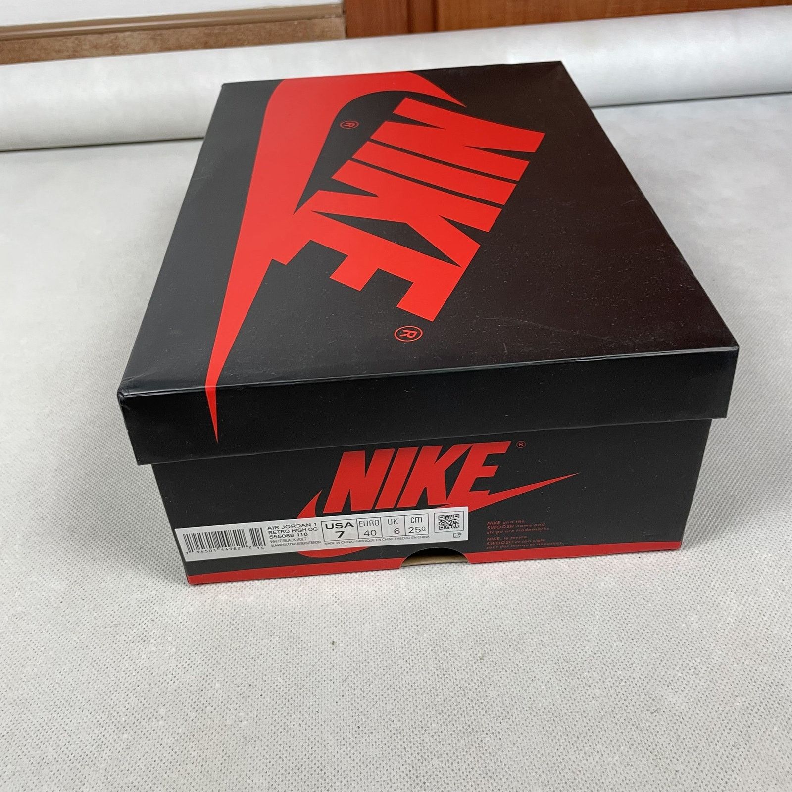 Jordan Brand × Nike Nike Air Jordan 1 High Shoes 7 Size US 7 / EU 40 - 15 Thumbnail
