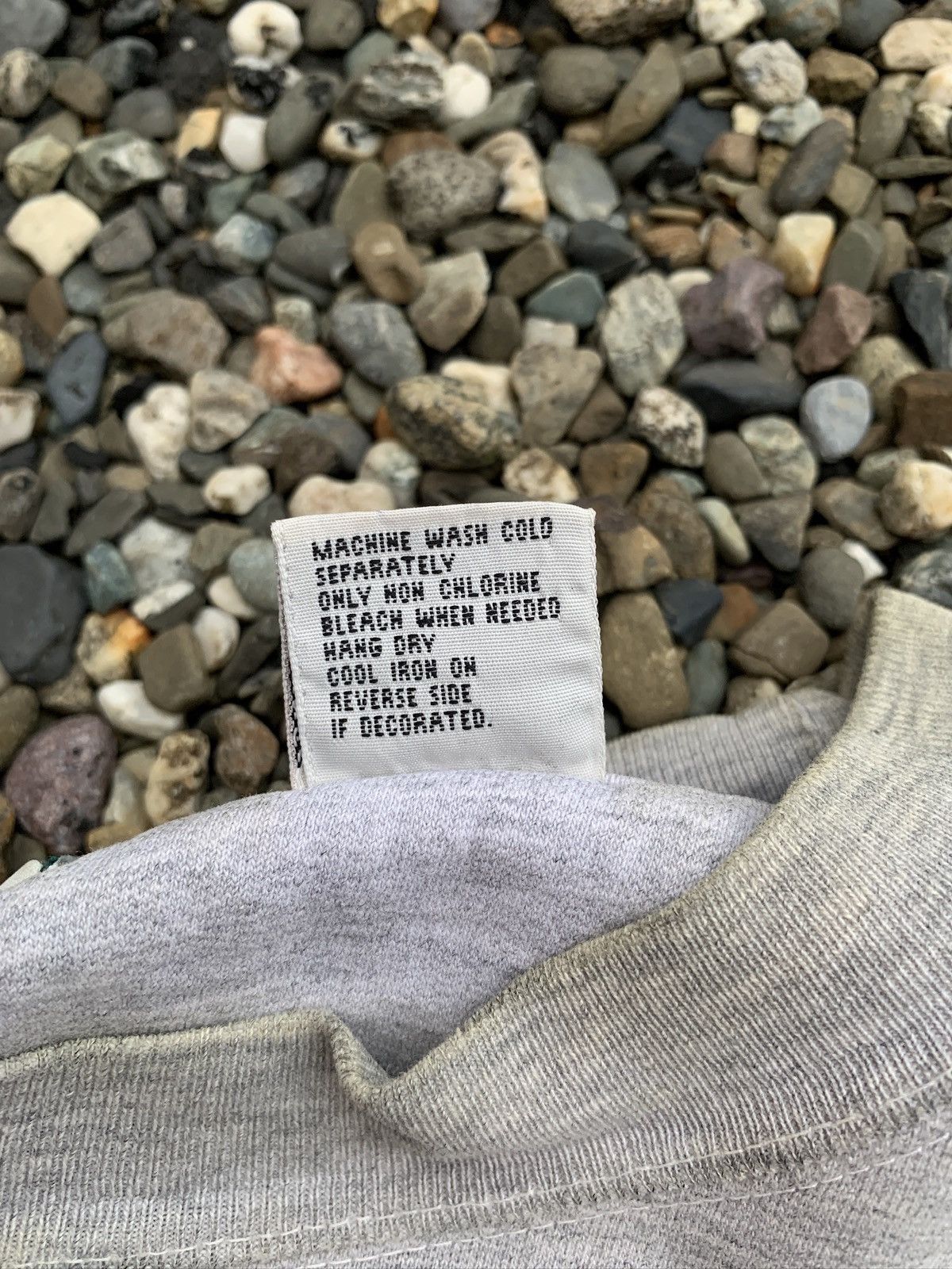 Vintage Vintage Distressed Flinstone’s Football Crewneck Sweatshirt Size US L / EU 52-54 / 3 - 10 Thumbnail