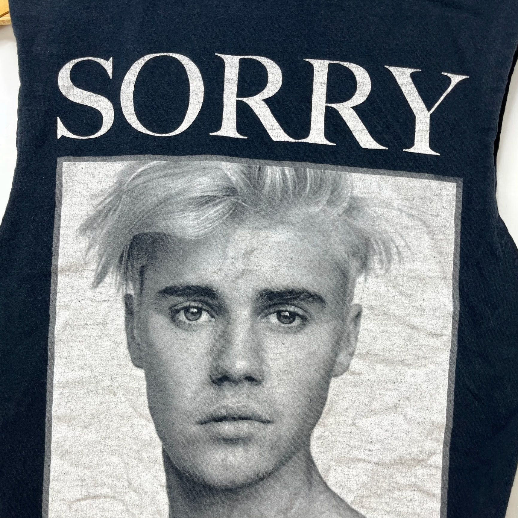 Gildan Justin Bieber Sorry Tour Tank Top Shirt M Sleeveless Black T-Shirt Mens Size US M / EU 48-50 / 2 - 3 Thumbnail