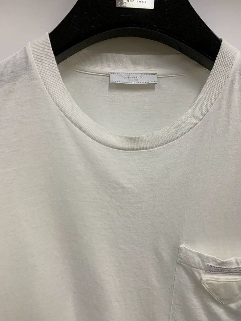 Prada Prada Basic triangle round-neck short-sleeved T-shirt 2502- Size US XL / EU 56 / 4 - 3 Thumbnail