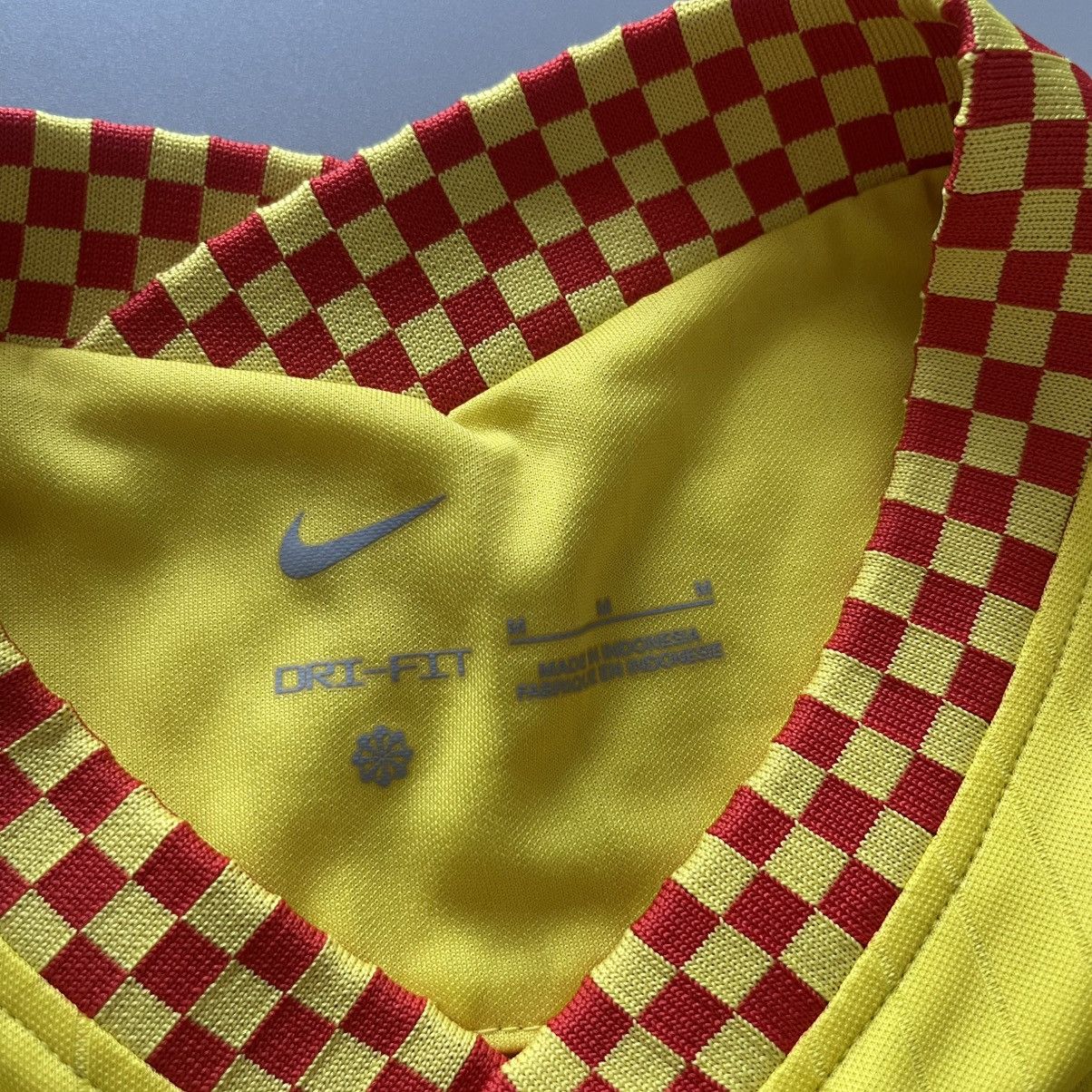 Nike × Vintage LIVERPOOL NIKE 2021/2022 FOOTBALL THIRD JERSEY #4 VIRGIL Size US M / EU 48-50 / 2 - 6 Thumbnail