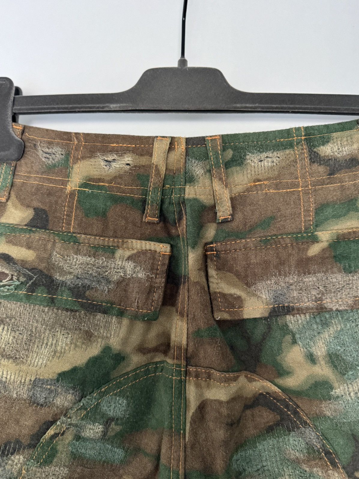 Givenchy Givenchy Distressed Camo Cargo Pants Size US 32 / EU 48 - 8 Thumbnail