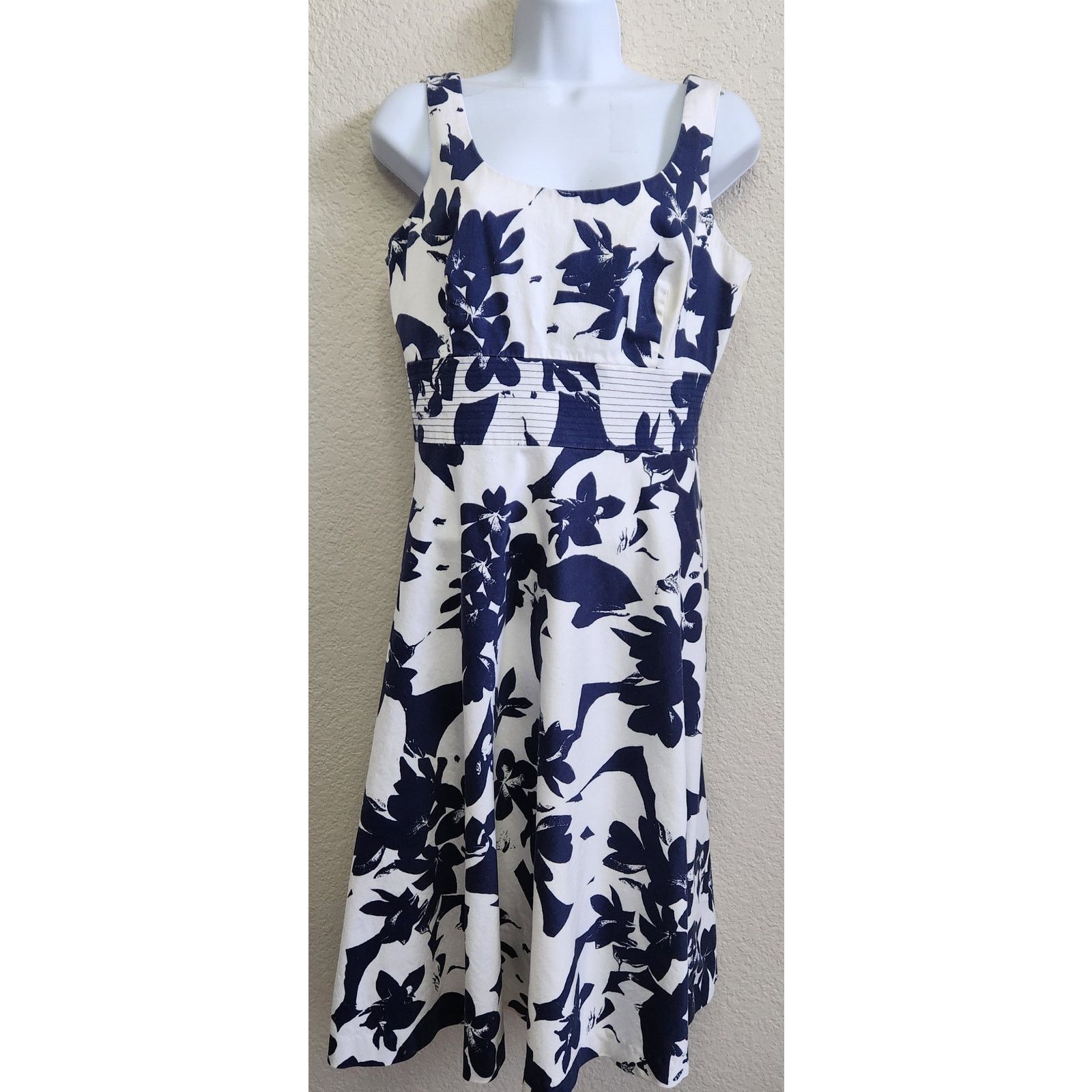 Other Donna Ricco White Blue Floral Print A Line Dress 10 Lined Size L / US 10 / IT 46 - 1 Thumbnail