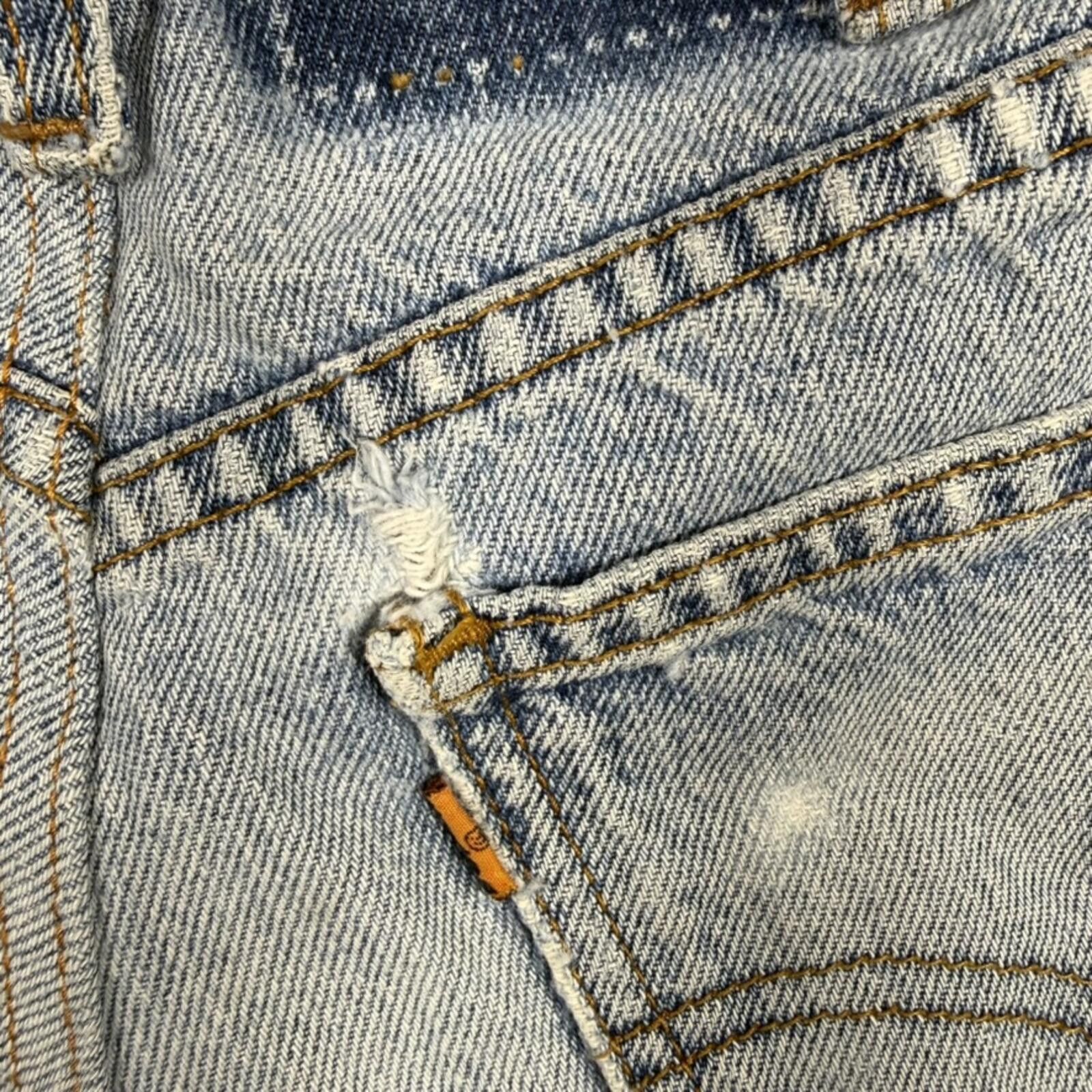 Levi's Levi's Shorts Women's S Blue Distressed Jeans Size 28" / US 6 / IT 42 - 7 Thumbnail