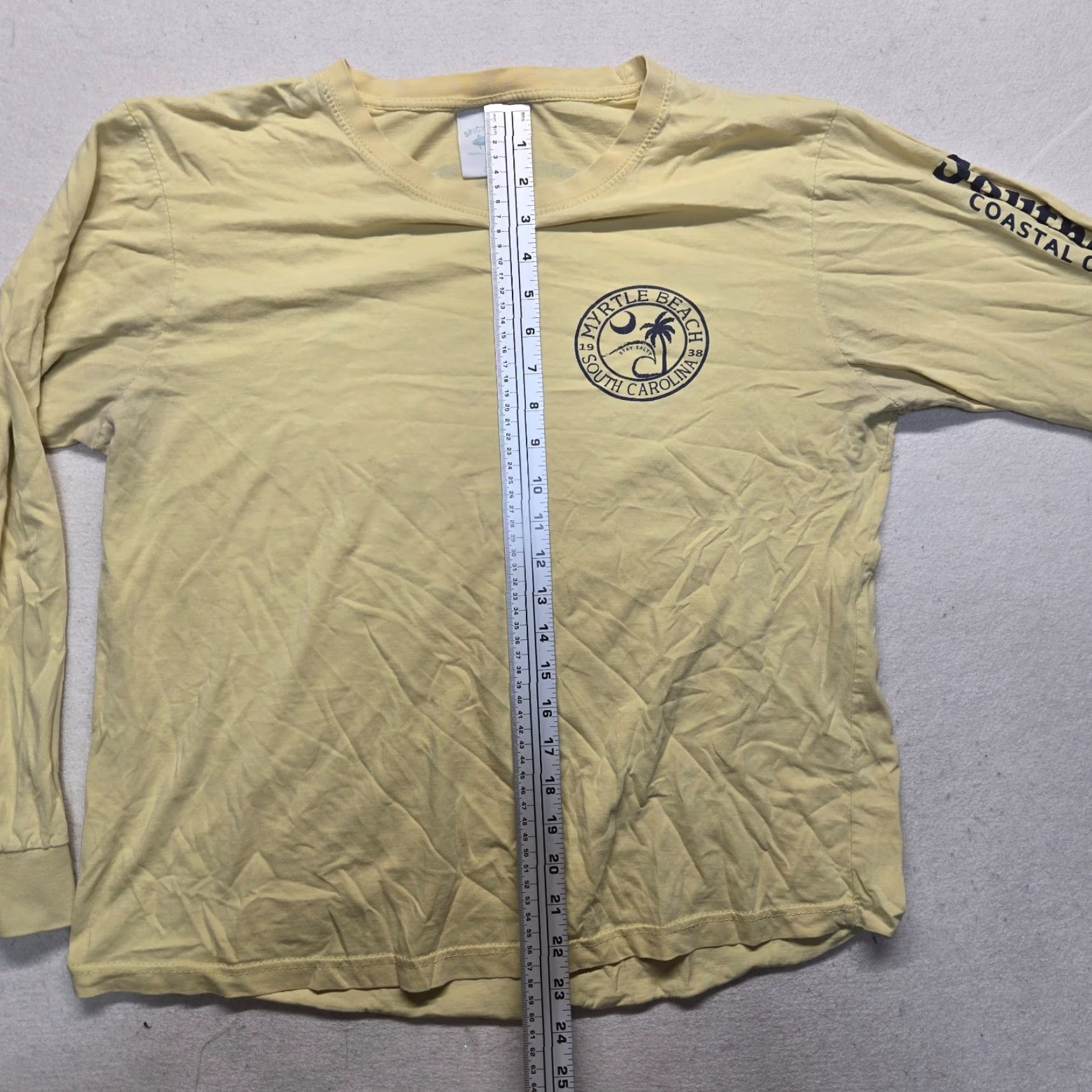 Vintage Spicy Tuna Shirt Men L Yellow Myrtle Beach South Carolina SC Tee T-Shirt Adult Size L Size US L / EU 52-54 / 3 - 6 Thumbnail