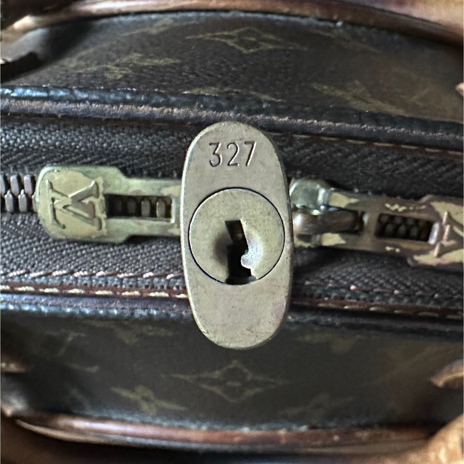Louis Vuitton Vintage Louis Vuitton 1997 Monogram Ellipse PM Bag Size ONE SIZE - 18 Thumbnail
