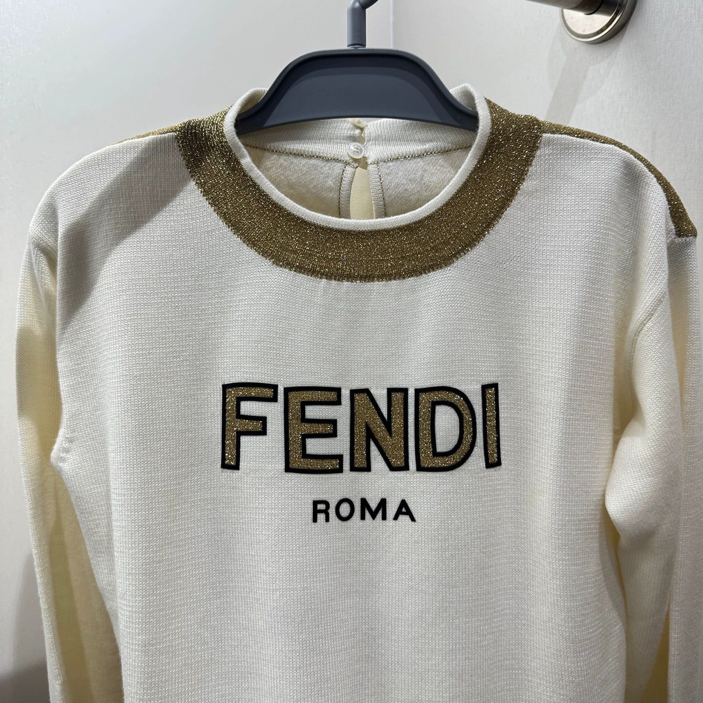 Fendi Fendi Gold Thread Logo Wool Knit Long-Sleeve 40 Size S / US 4 / IT 40 - 5 Thumbnail