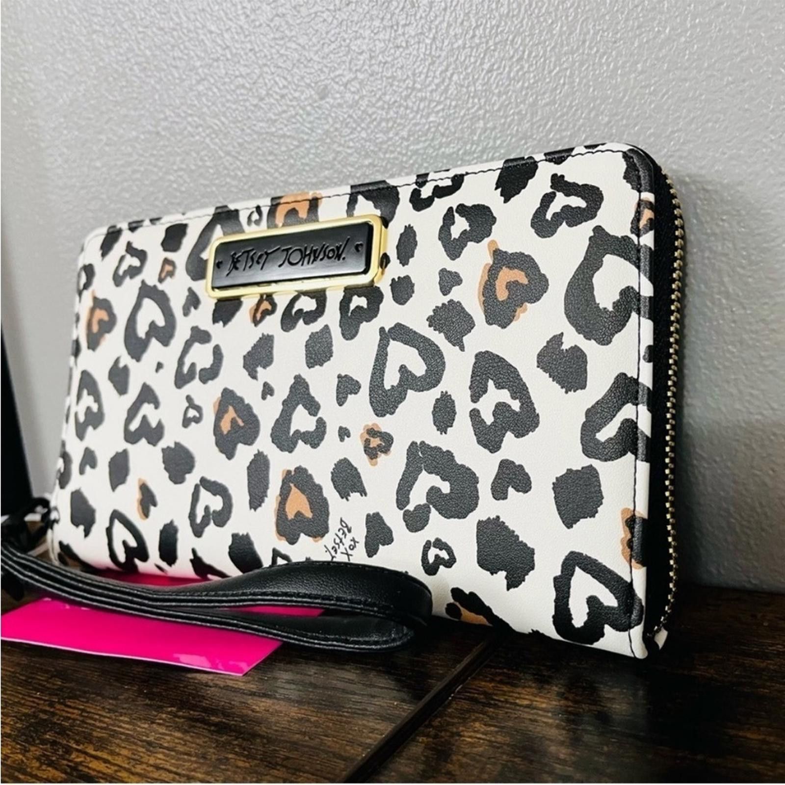 Betsey Johnson Betsey Johnson Leopard Zip Around Wallet NWT Size ONE SIZE - 3 Thumbnail