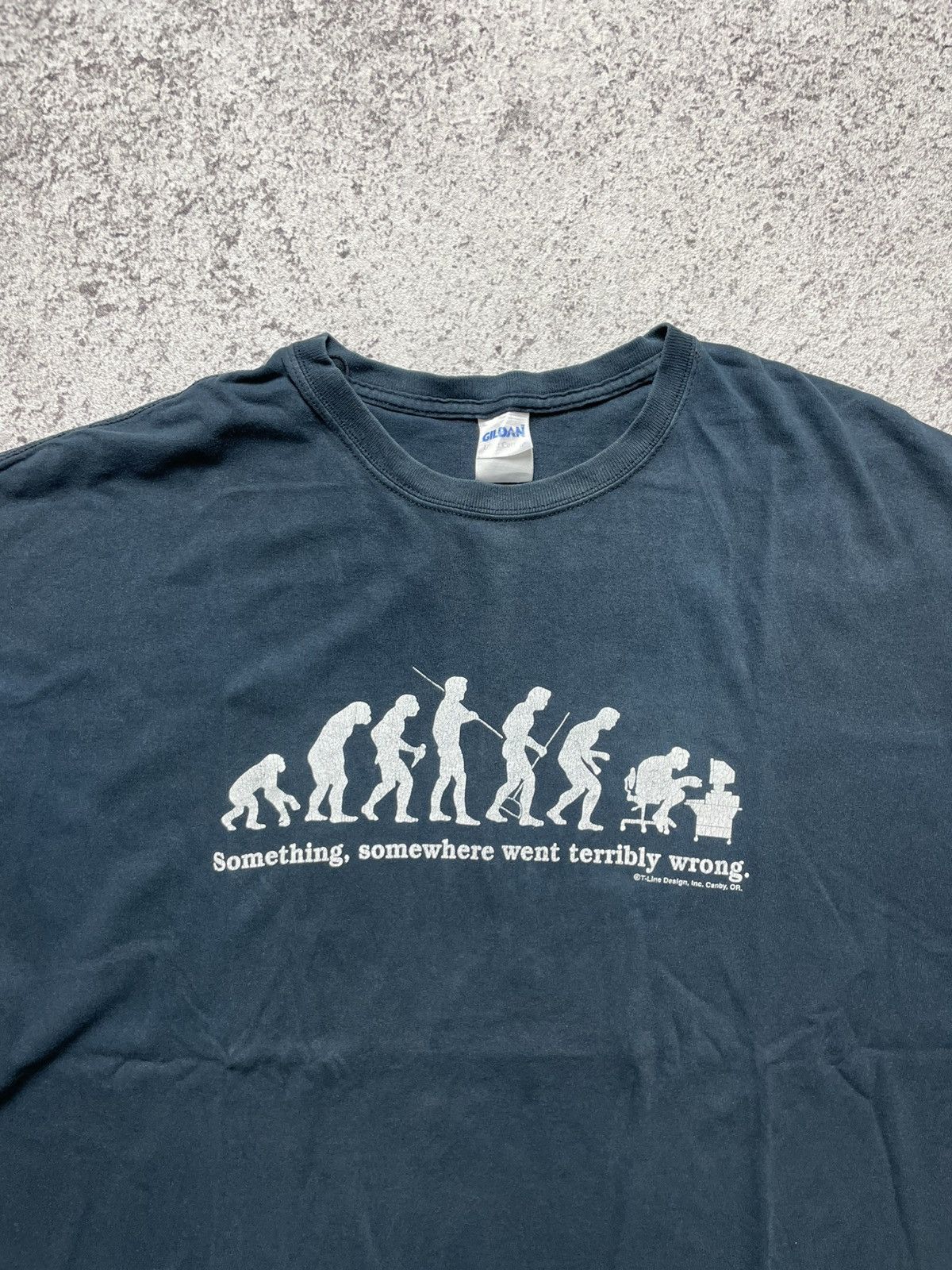Vintage Vintage Sun Faded Darwin Evolution Parody Tee Size US XXL / EU 58 / 5 - 1 Thumbnail