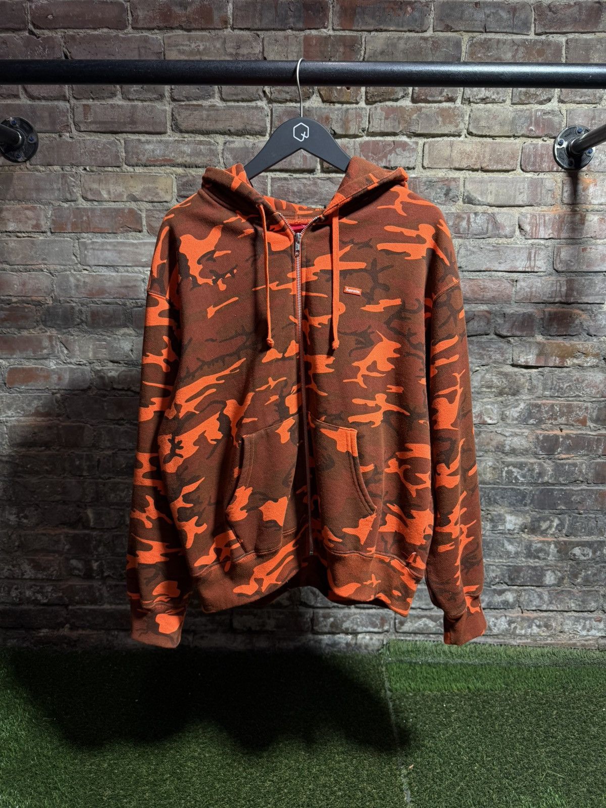 Supreme Supreme Orange Camo Zip-Up Sz. M Size US M / EU 48-50 / 2 - 1 Thumbnail