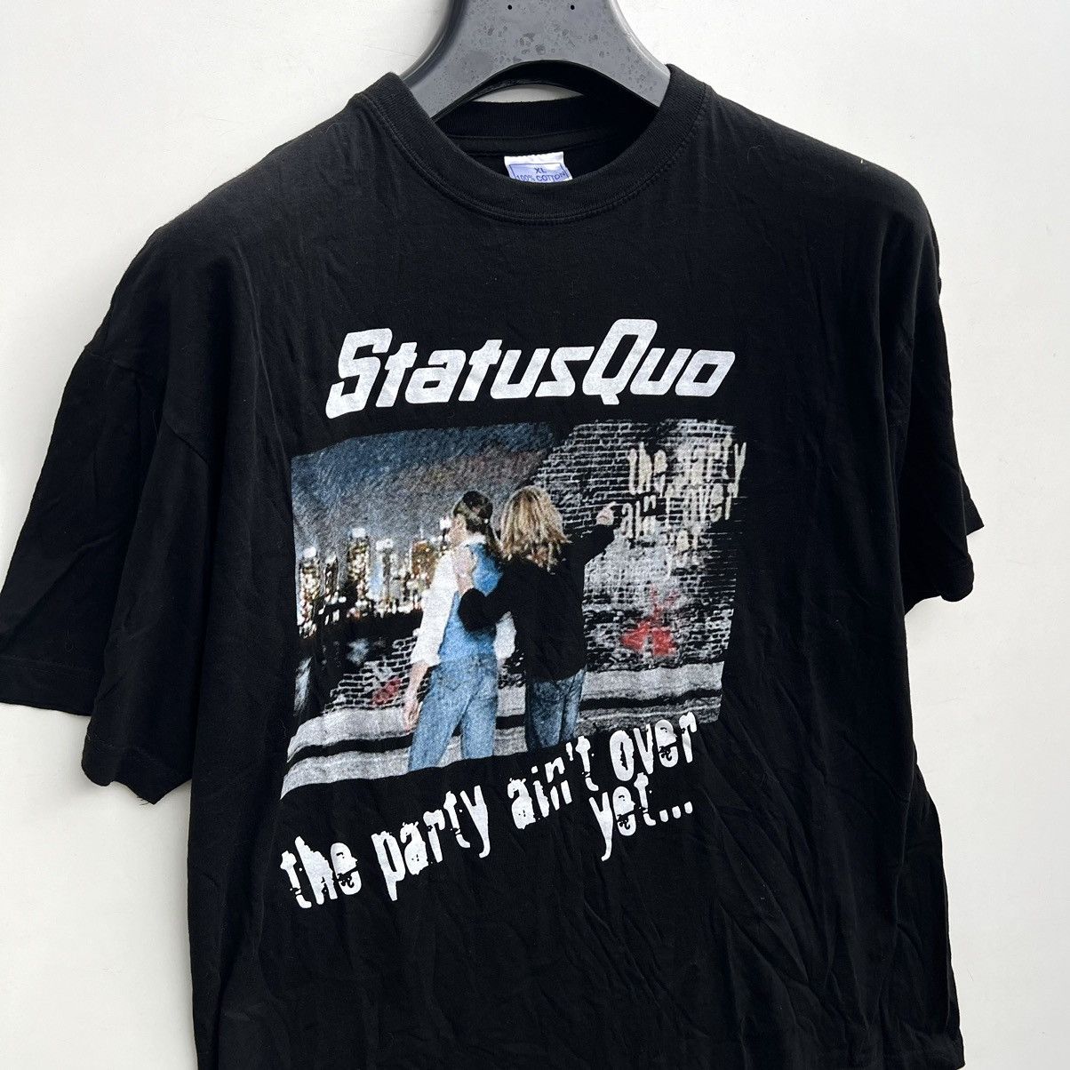 Band Tees × Vintage Vintage Status Quo 90s World Tour T- Shirt Rock Rare Size US XL / EU 56 / 4 - 2 Thumbnail