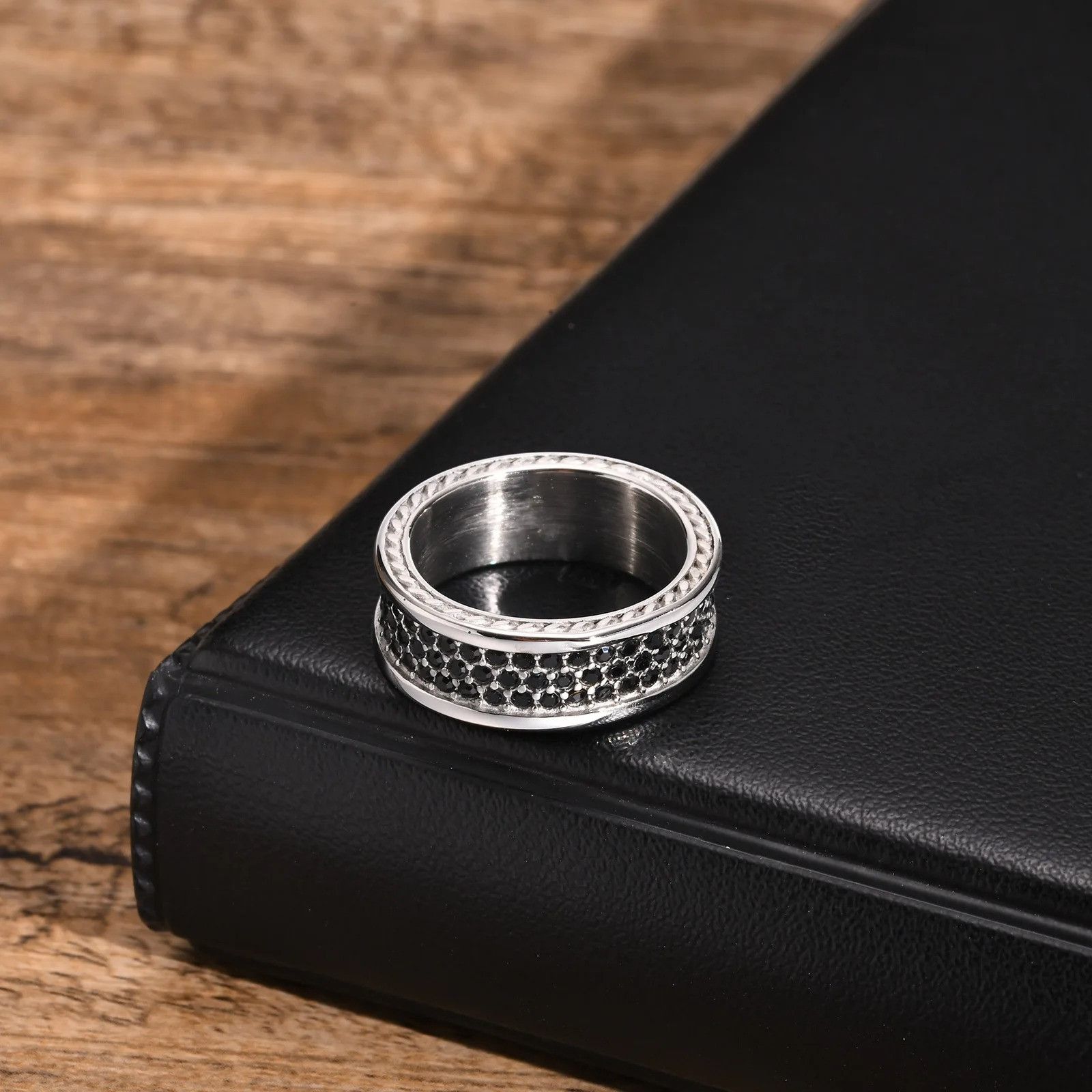 Jewelry × Vintage 8mm Black Stone Ring Size ONE SIZE - 5 Thumbnail