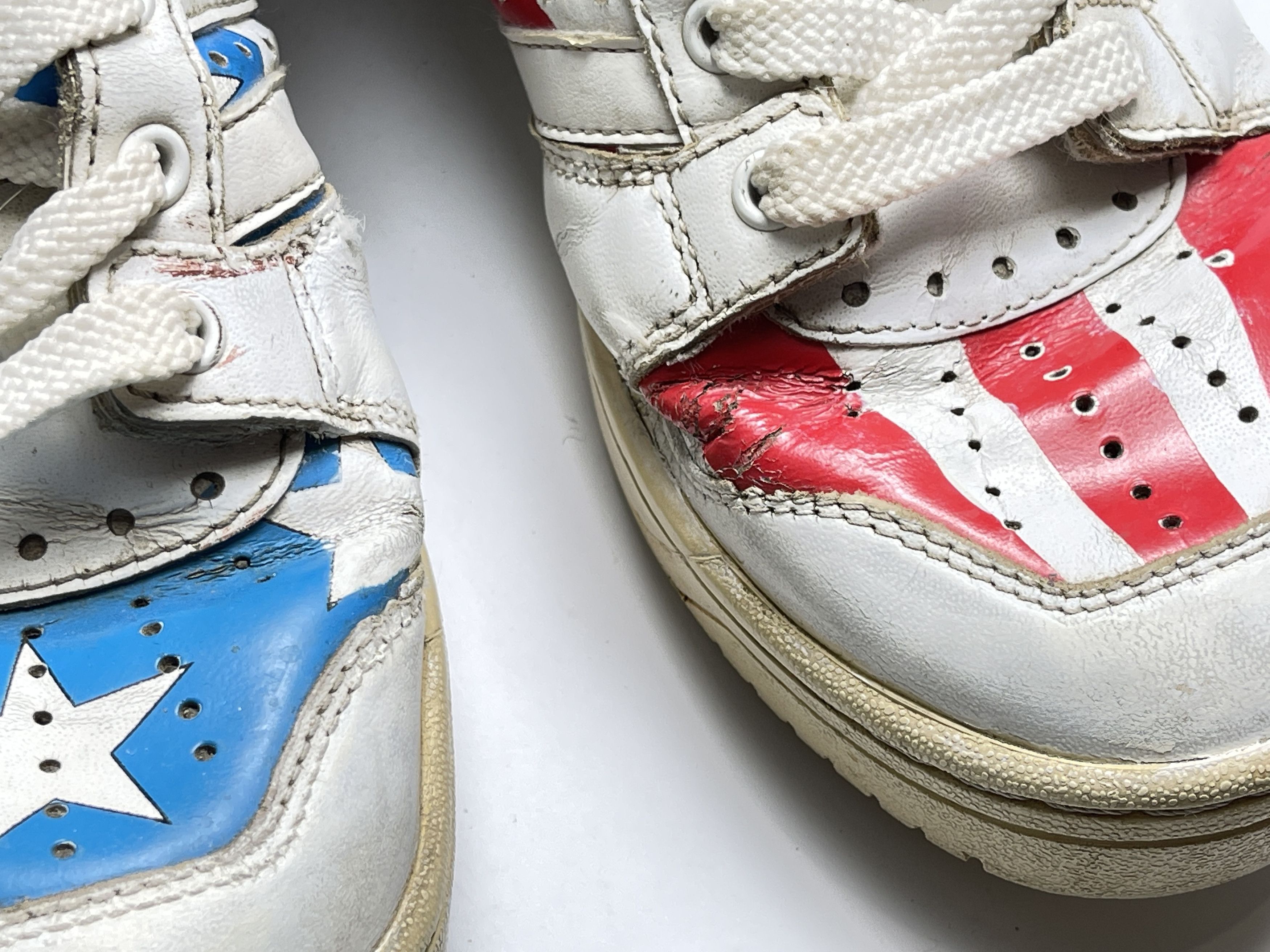 Adidas × Jeremy Scott Adidas Jeremy Scott Wings 2.0 FLAG Stars and Stripes V24619 Size US 7.5 / EU 40-41 - 16 Thumbnail