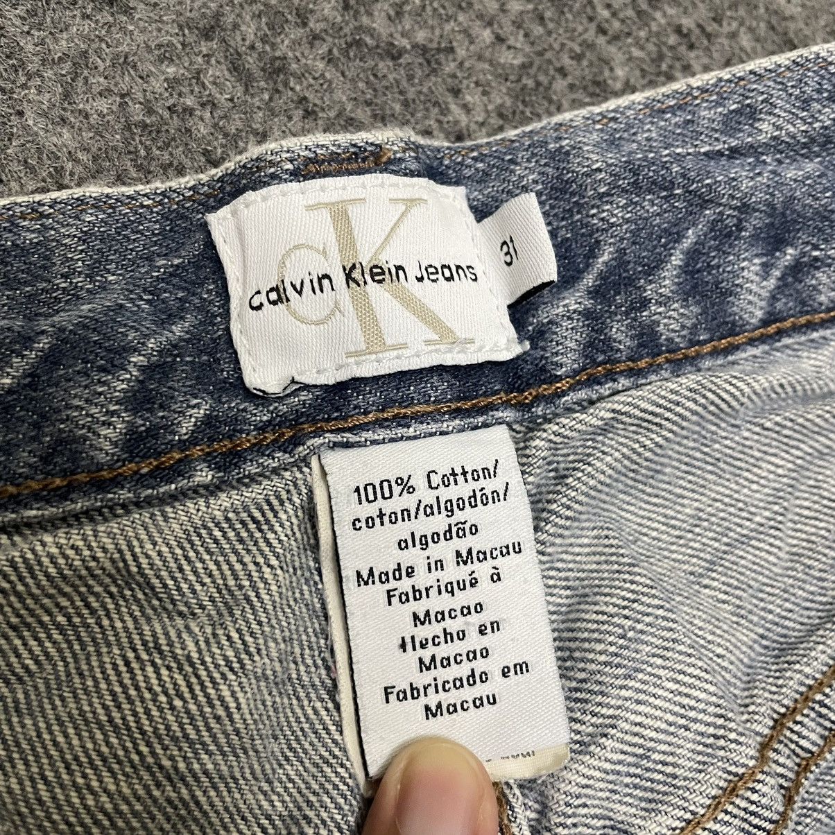 Calvin Klein 90s CK Distressed Denim Patchwork Kapital Style Size US 32 / EU 48 - 6 Thumbnail