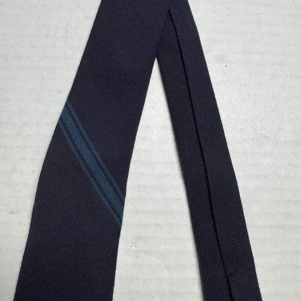 Rag & Bone RAG & BONE Men’s Single Stripe Skinny Tie in Dark Navy Size ONE SIZE - 2 Thumbnail