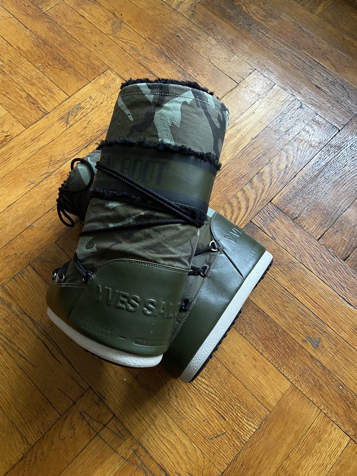 Yves Salomon Camo Moon Boots. Size US 5.5 / IT 35.5 - 1 Thumbnail