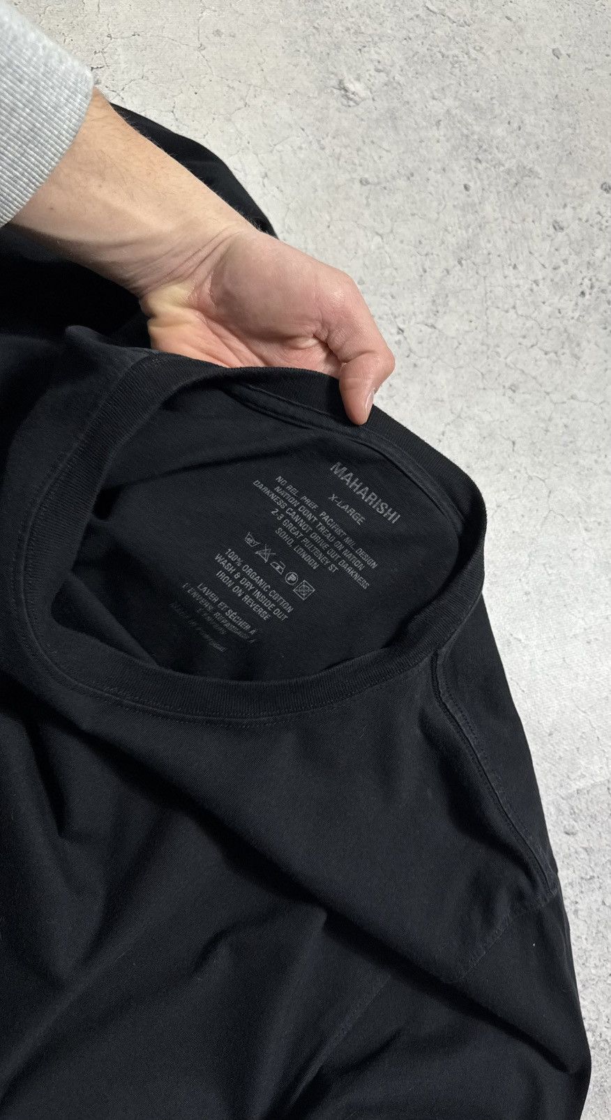 Maharishi Maharishi Center Logo Black Long Sleeve Size XL Size US XL / EU 56 / 4 - 7 Thumbnail