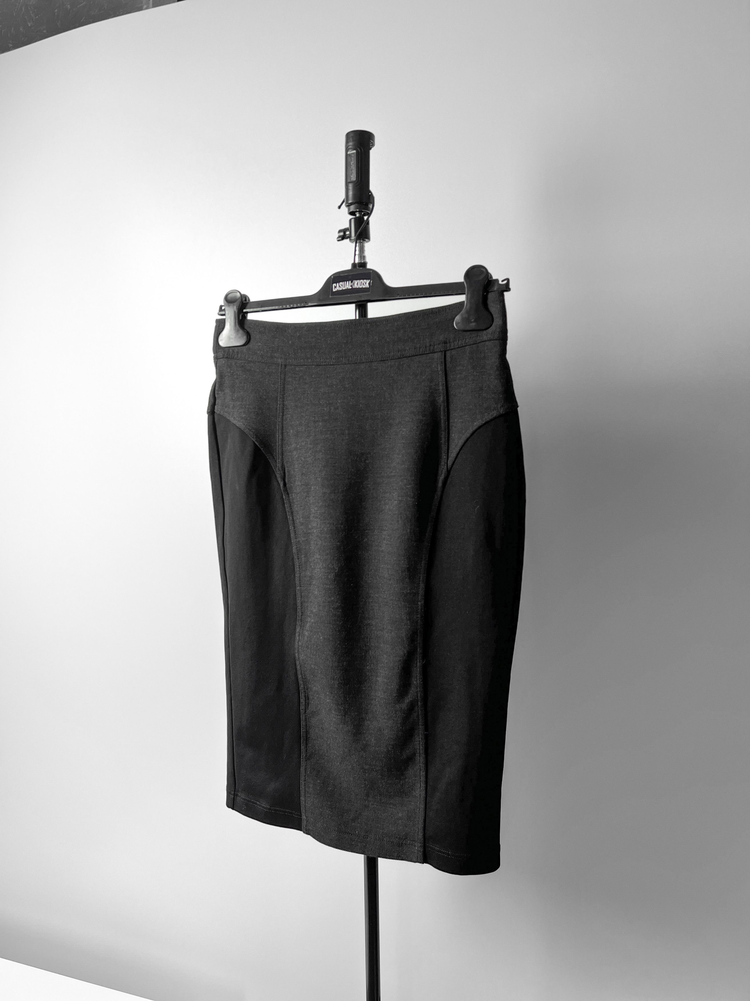 Burberry Burberry London Women’s Skirt Size 27" / US 4 / IT 40 - 2 Thumbnail