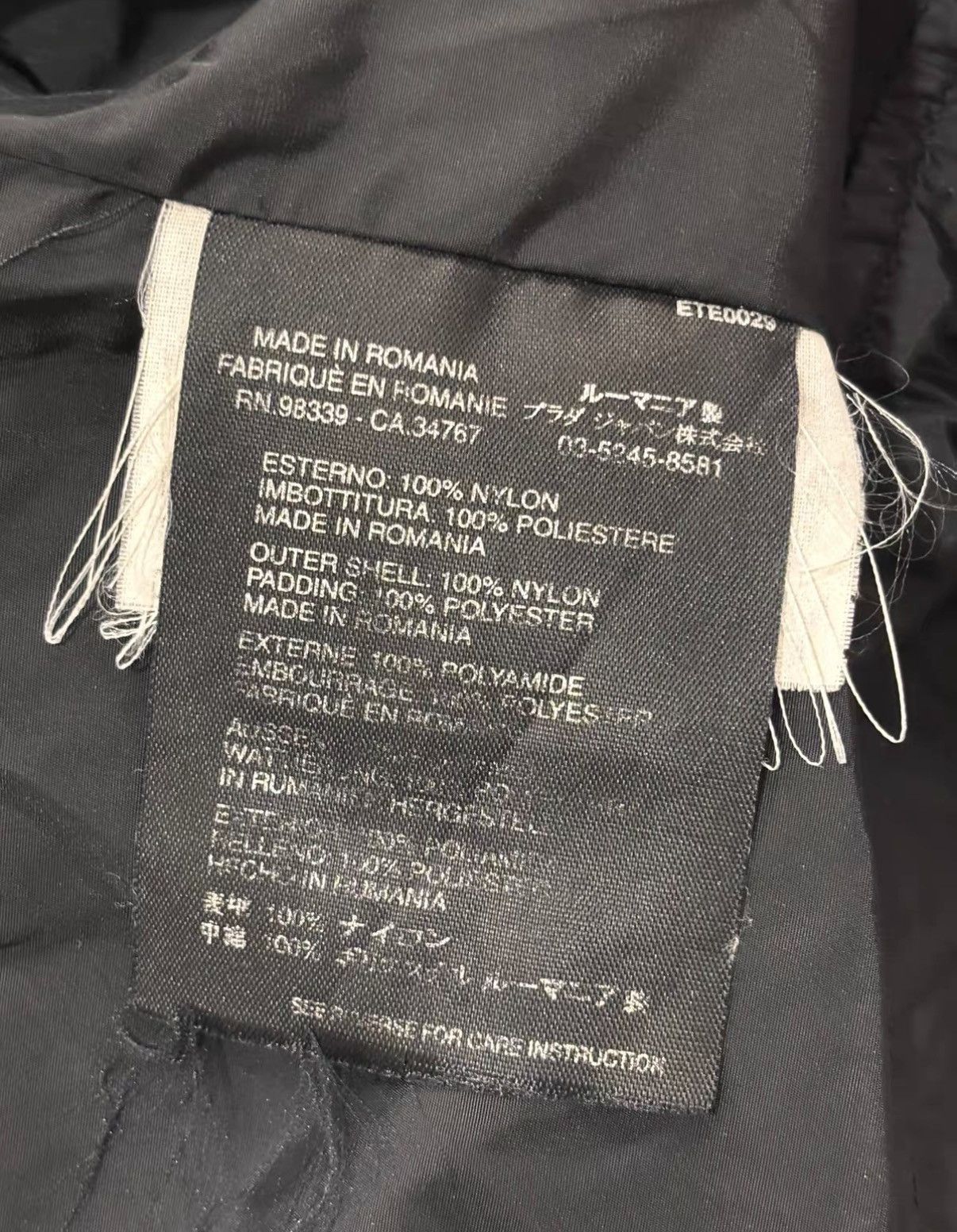 Prada PRADA Black Padded Coat J2 Size US L / EU 52-54 / 3 - 7 Thumbnail