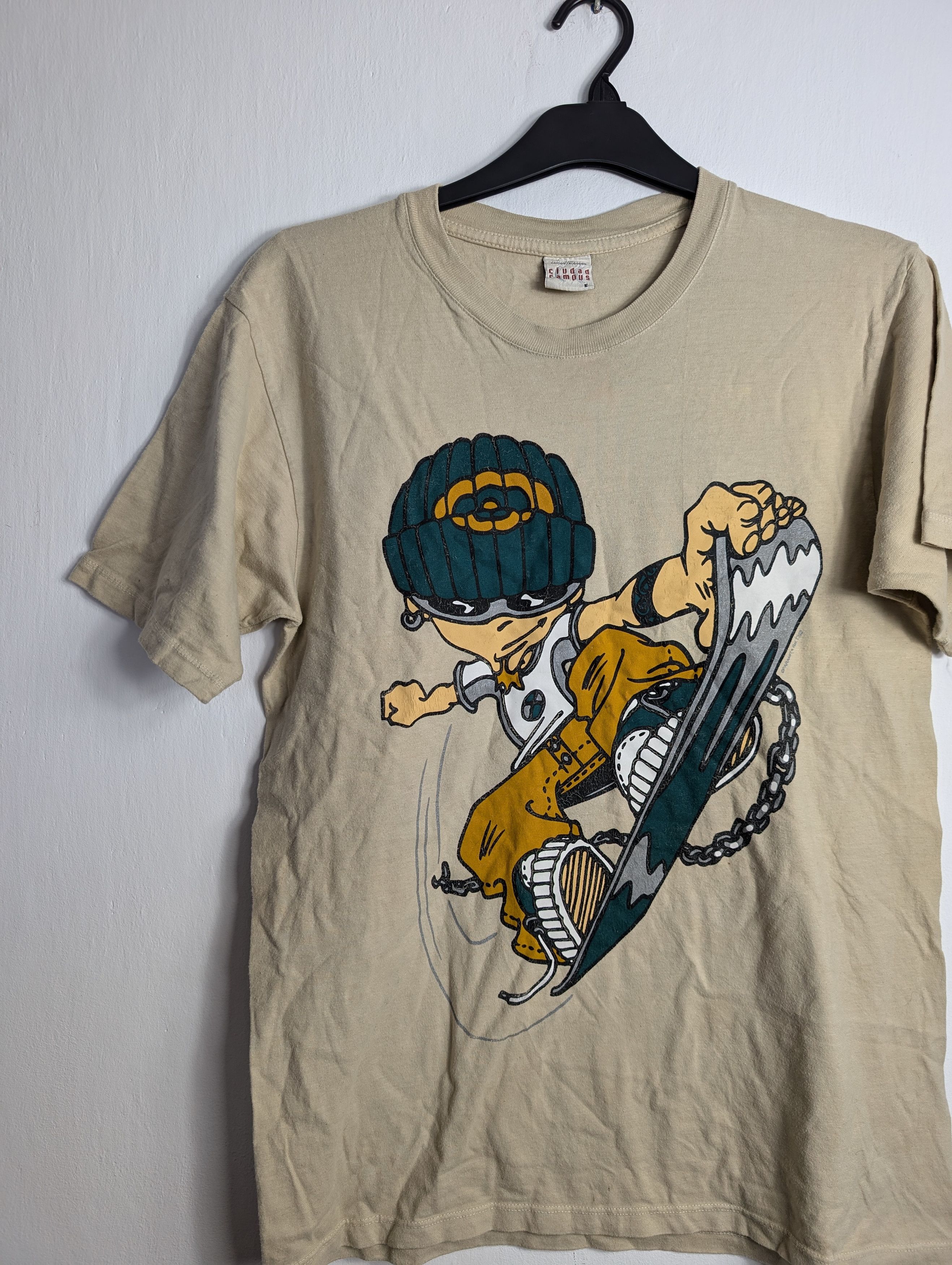 Vintage Vintage Skate Ciudad Campus Snowboarder Graphic Tee Y2K Size US S / EU 44-46 / 1 - 2 Thumbnail