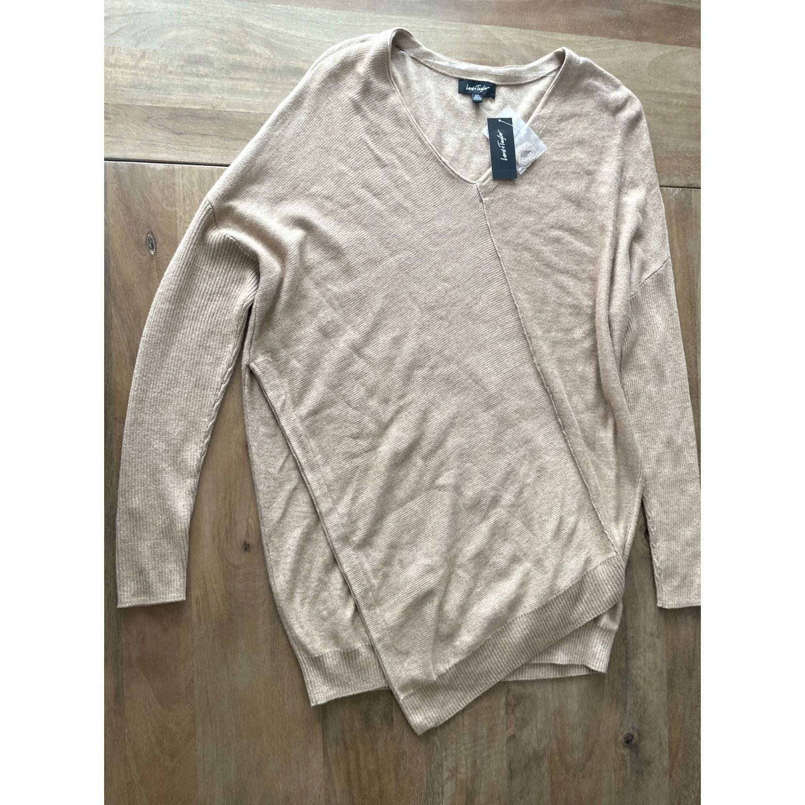 Lord & Taylor Lord & Taylor Sweater Womens Small Wrap Long Sleeve Wool Blend V-Neck Brown Fleece Knit Size S / US 4 / IT 40 - 2 Thumbnail