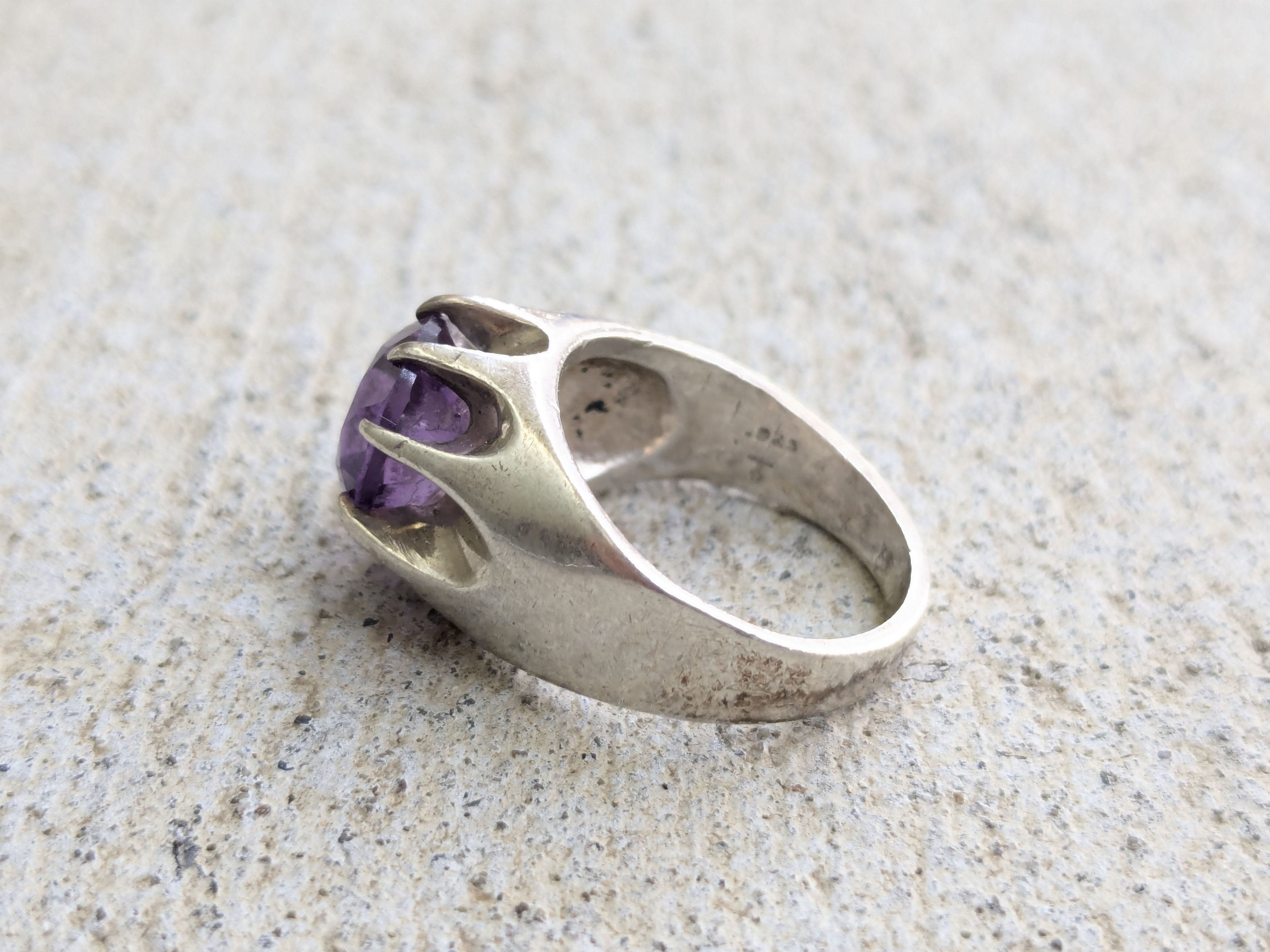 Other Vintage Sterling Silver Ring Purple Amethyst 7 Round Faceted Size ONE SIZE - 8 Thumbnail