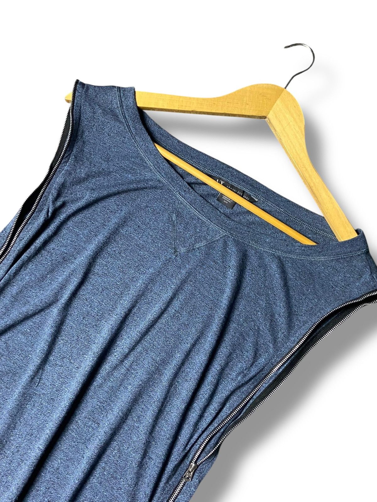 Armani Exchange Armani Exchange Sleeveless Midi Dress with Side Zip (162) Size M / US 6-8 / IT 42-44 - 4 Thumbnail