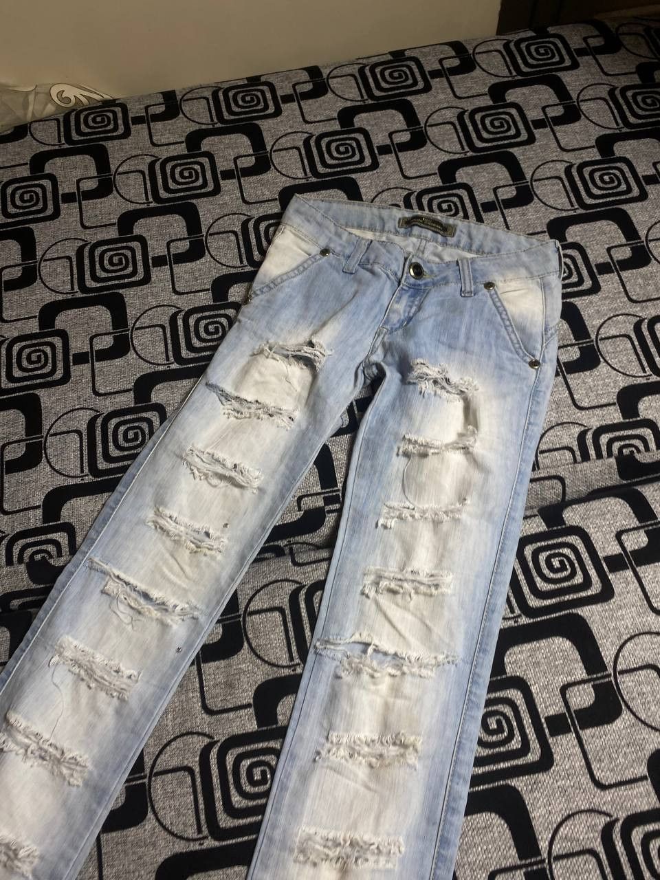 Japanese Brand Crazy Crash Dirty Baggy Faded Jean Japan Avant Garde Style Size US 28 / EU 44 - 3 Thumbnail