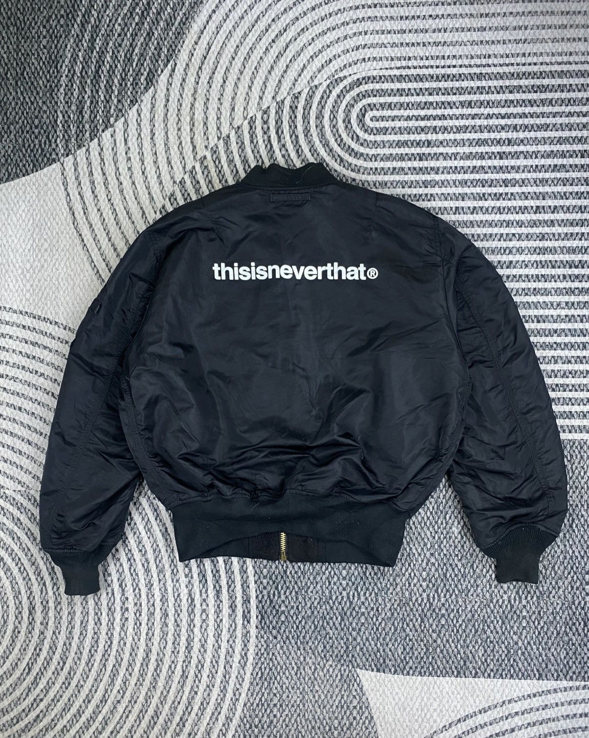 Alpha Industries Alpha Industries X Thisisneverthat Reversible MA-1Jacket Size US L / EU 52-54 / 3 - 1 Thumbnail