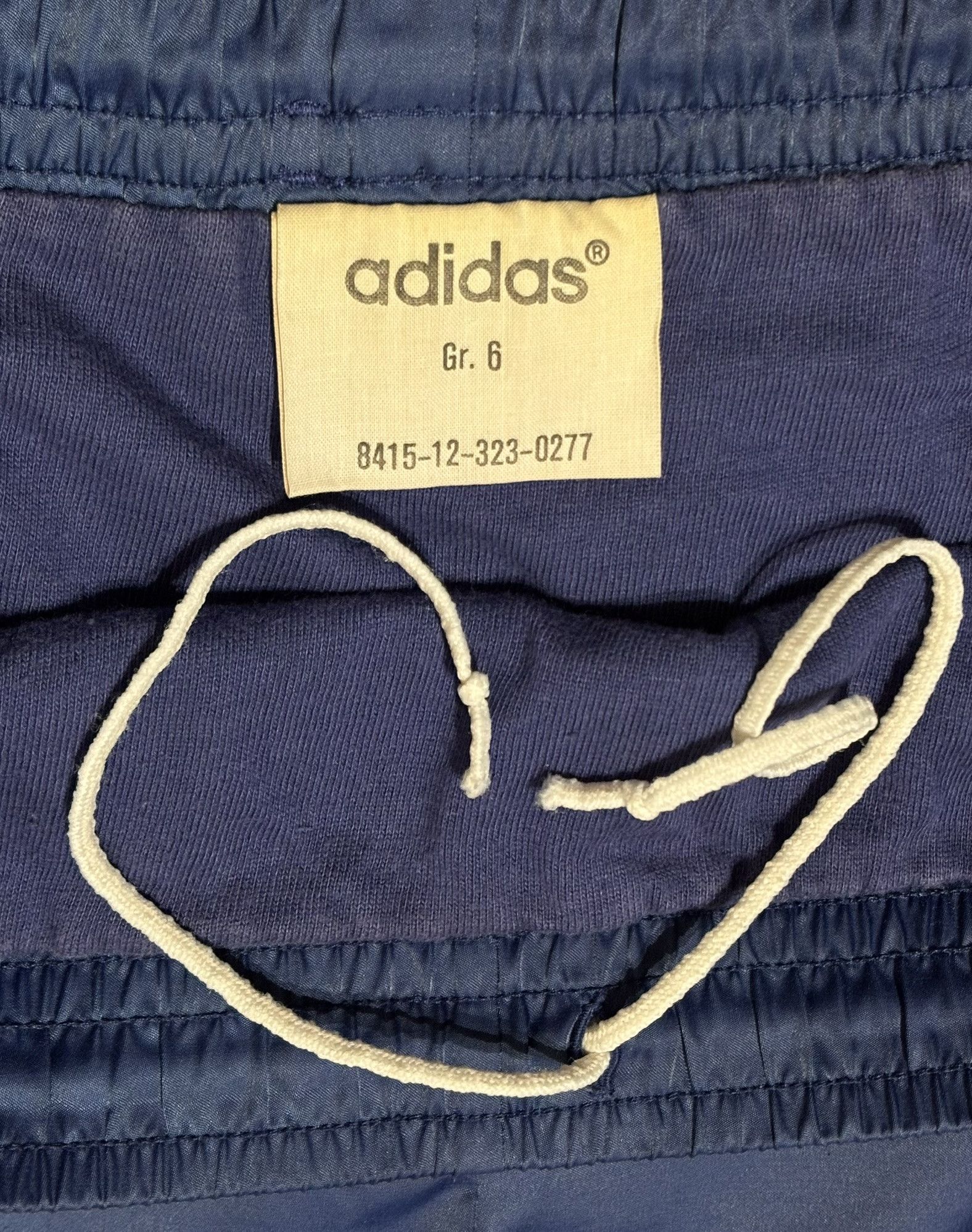 Adidas Sports shorts Germany Bundeswehr Adidas 1992 vintage size M Size US 32 / EU 48 - 13 Thumbnail