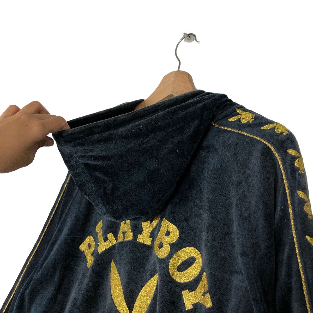 Japanese Brand 🔥Vtg Velvet Jacket Playboy Side Tape Design Big Logo Size US L / EU 52-54 / 3 - 7 Thumbnail