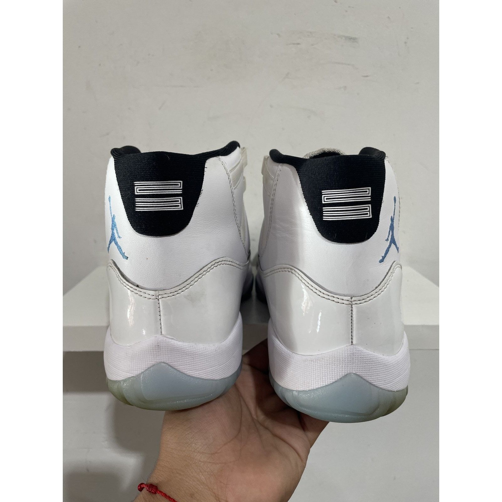 Jordan Brand NIKE JORDAN 11 LEGEND BLUE 2024 SIZE 10 PREOWNED Size US 10 / EU 43 - 3 Thumbnail
