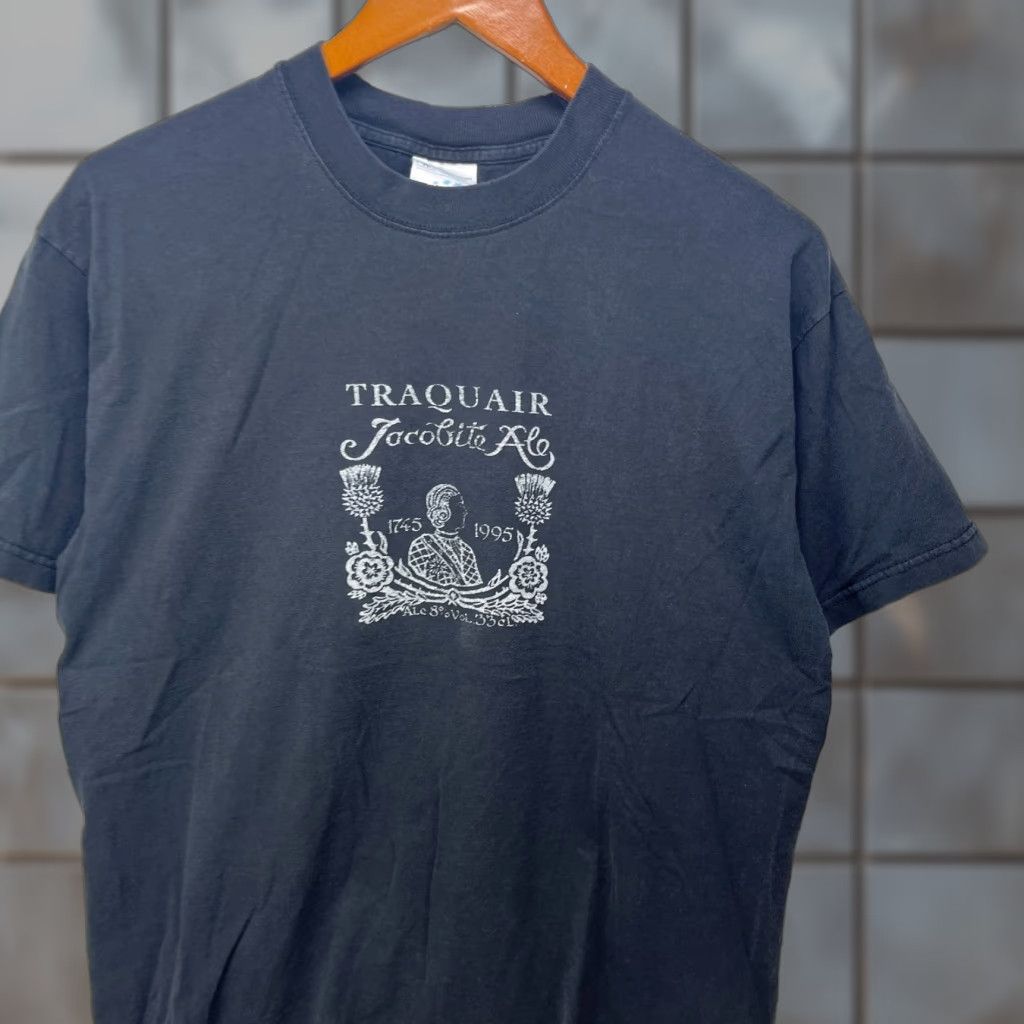 Vintage VINTAGE 90s Scotland Traquair Ale Alcohol Sun Faded Black T Shirt Medium UK Men Size US L / EU 52-54 / 3 - 1 Thumbnail