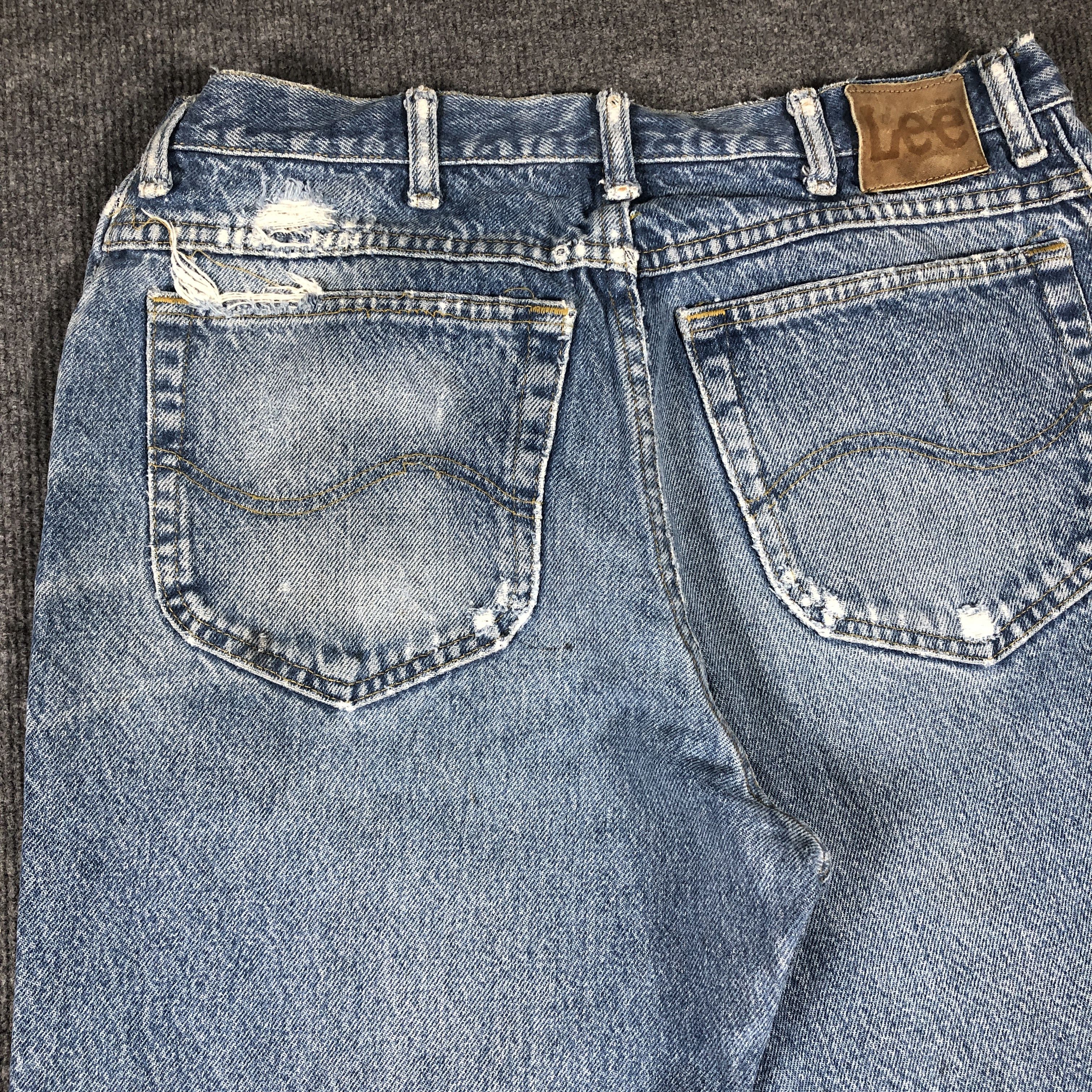 Lee × Vintage Vintage 90s Lee Light Blue Wash Distress L713 Size US 32 / EU 48 - 8 Thumbnail