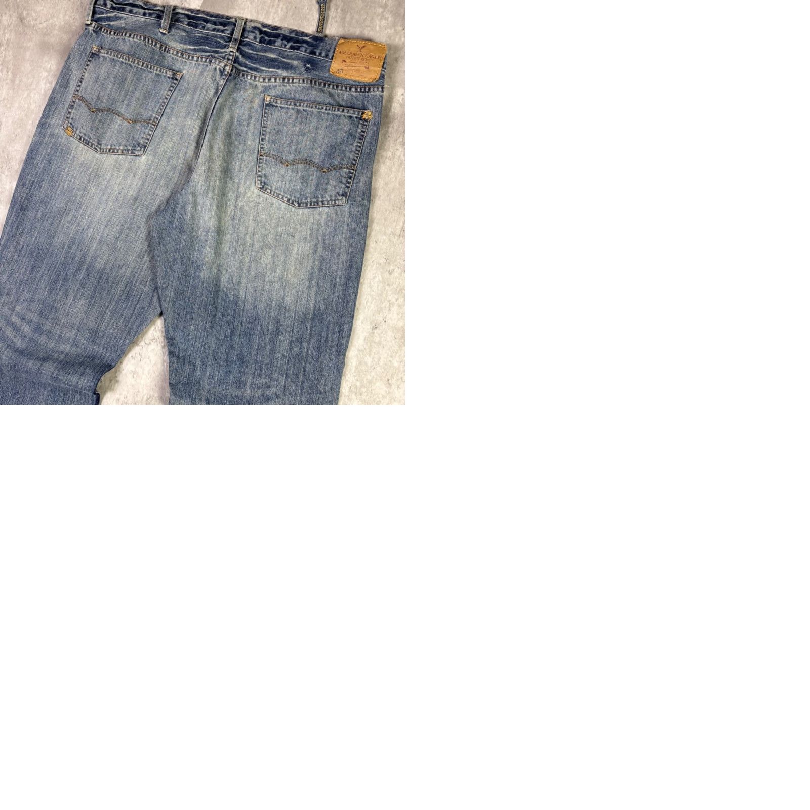 American Eagle Outfitters American Eagle Mens Relaxed Straight Leg Jeans Blue Medium Wash Denim 38x32 Size US 38 / EU 54 - 9 Thumbnail