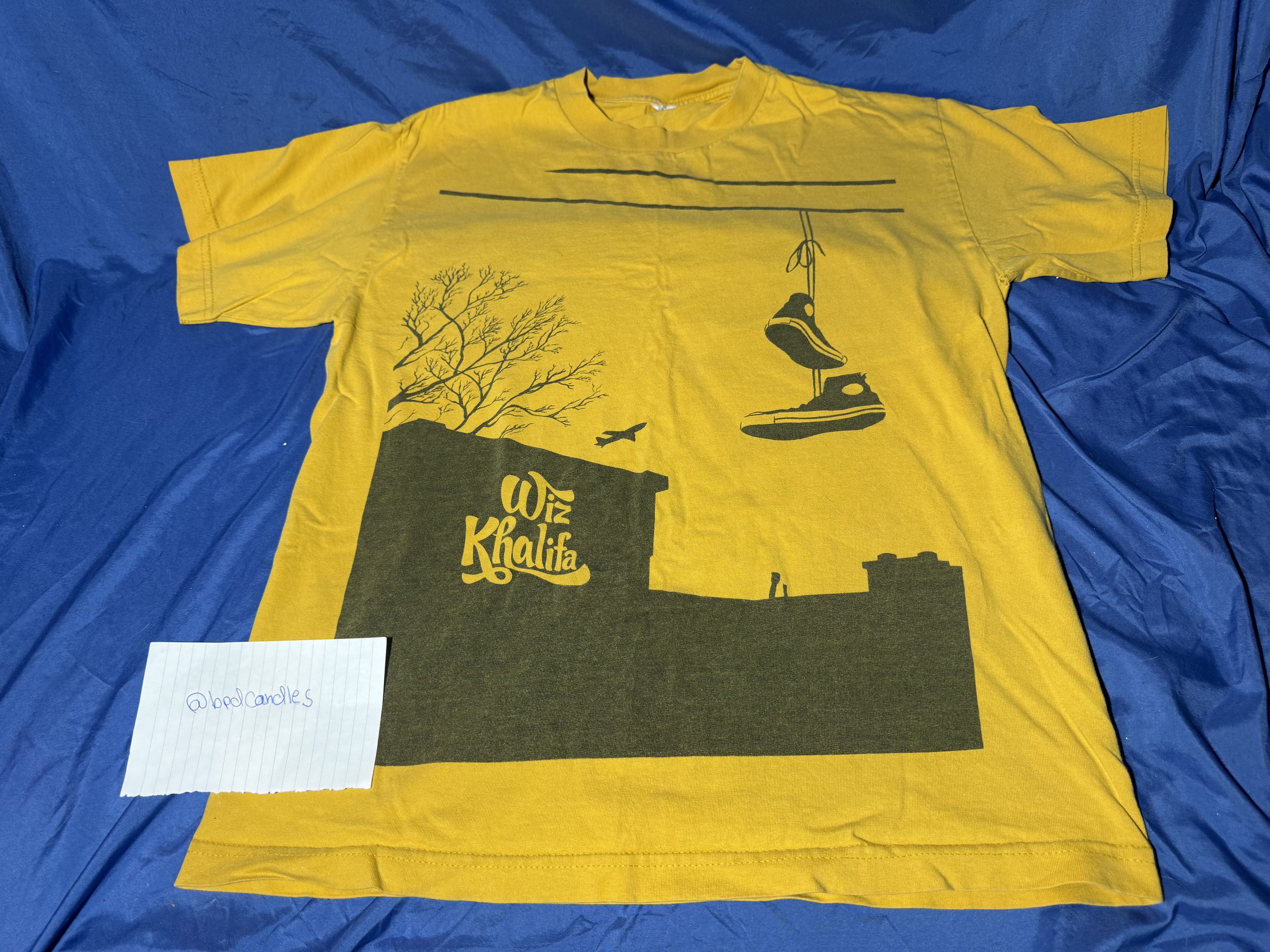 Wiz Khalifa Wiz khalifa authentic concert shirt paper planes size "L"? Size US L / EU 52-54 / 3 - 1 Thumbnail