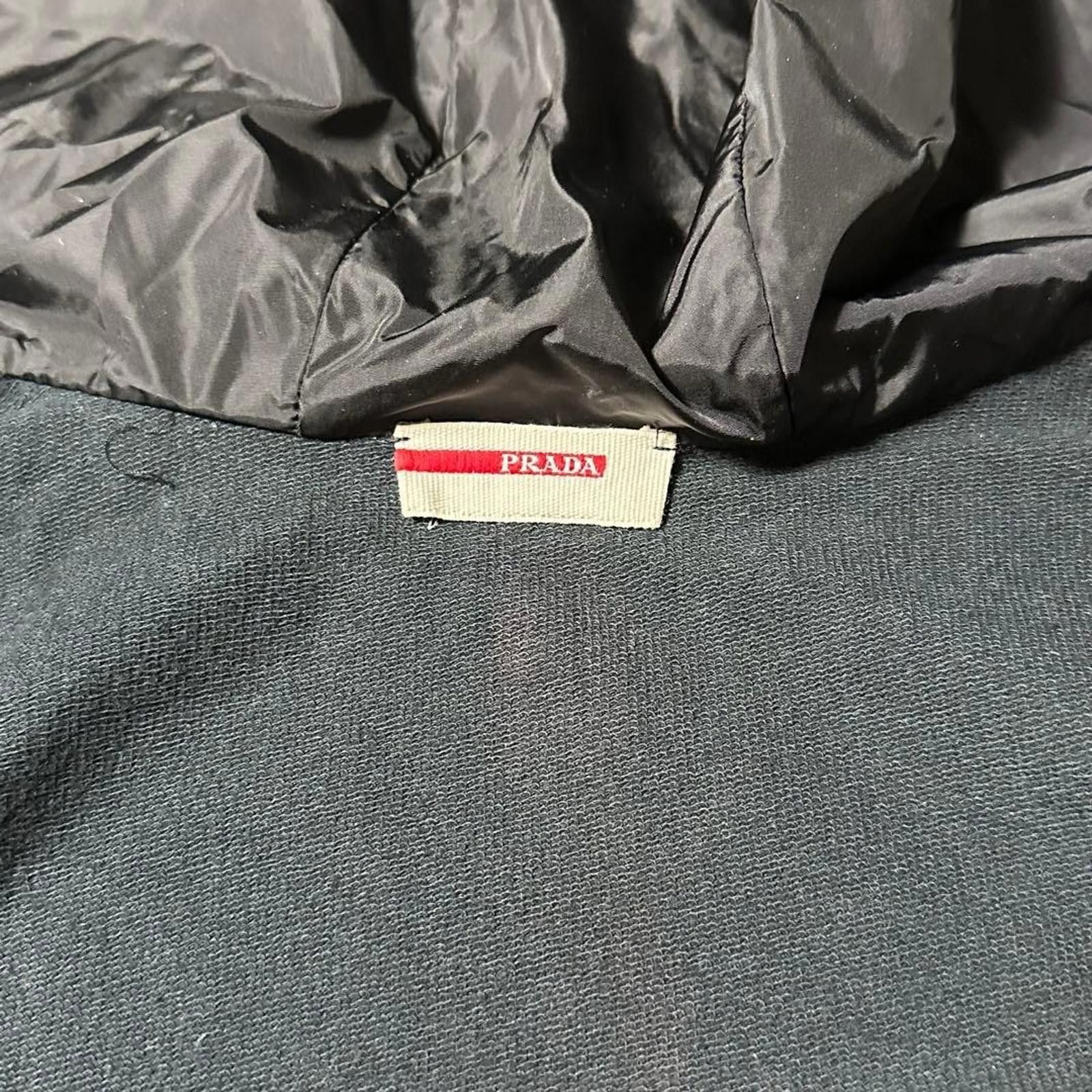 Prada Prada - M Black Hooded Zip-up Sweatshirt Size US M / EU 48-50 / 2 - 7 Thumbnail