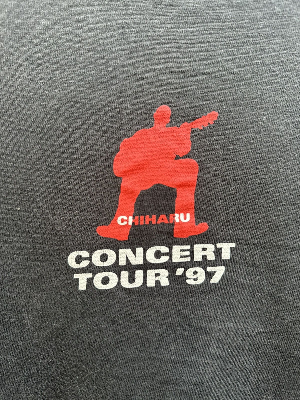 Band Tees Thrashed Vintage Chiharu Concert Tour ‘97 Sun Faded Tee Size US L / EU 52-54 / 3 - 3 Thumbnail