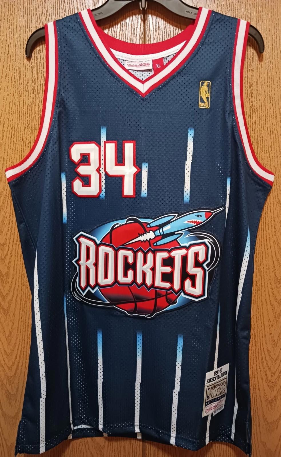 Other Hakeem Olajuwon (Mitch/Ness)-(Rockets)-(Size:XL)-$100 Size US XL / EU 56 / 4 - 1 Thumbnail