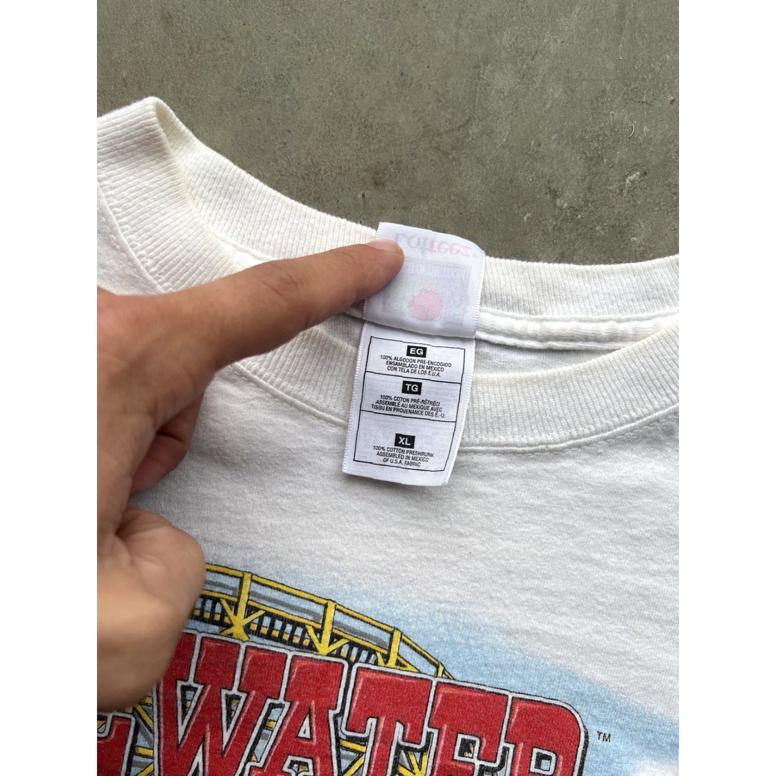 Ford VINTAGE Ford Classic Cars Muscle White Graphic Tee Men's XL Short Sleeve 1990s Edgewater Park Michigan 1998 White Size US XL / EU 56 / 4 - 4 Thumbnail