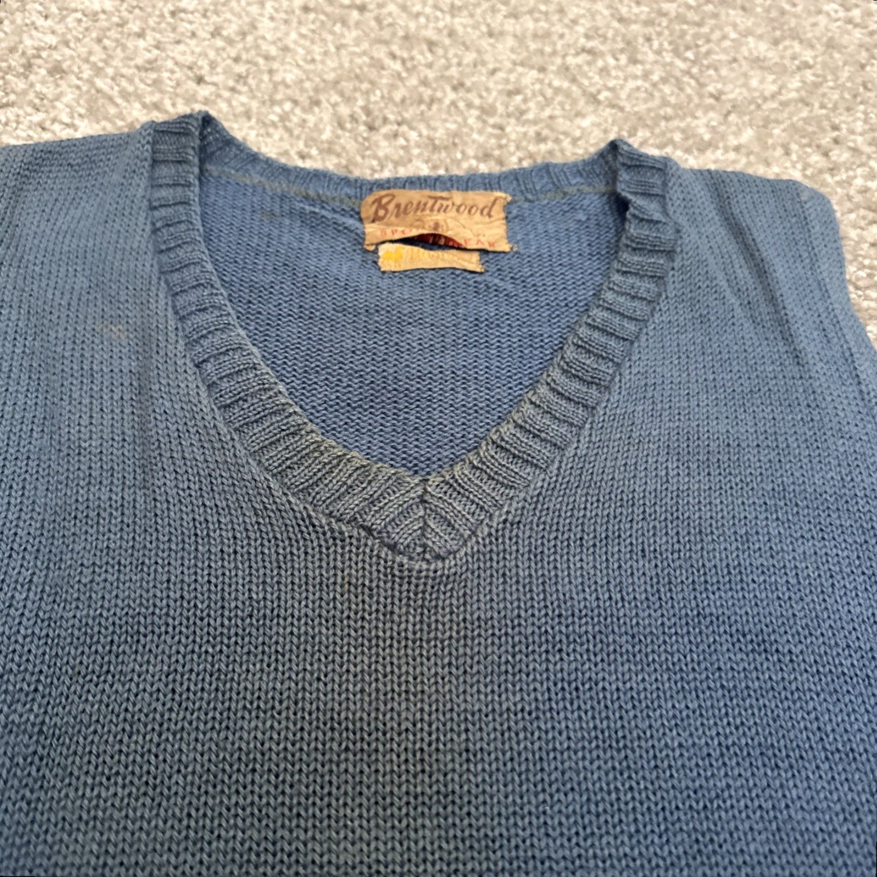 Vintage VINTAGE Brentwood Sweater Vest Shirt Unisex Adults Small Blue Acrylic V-Neck Sleeveless 90s Classic Outdoor Prepper/Preppy Winter Fall Spring Size US S / EU 44-46 / 1 - 4 Thumbnail