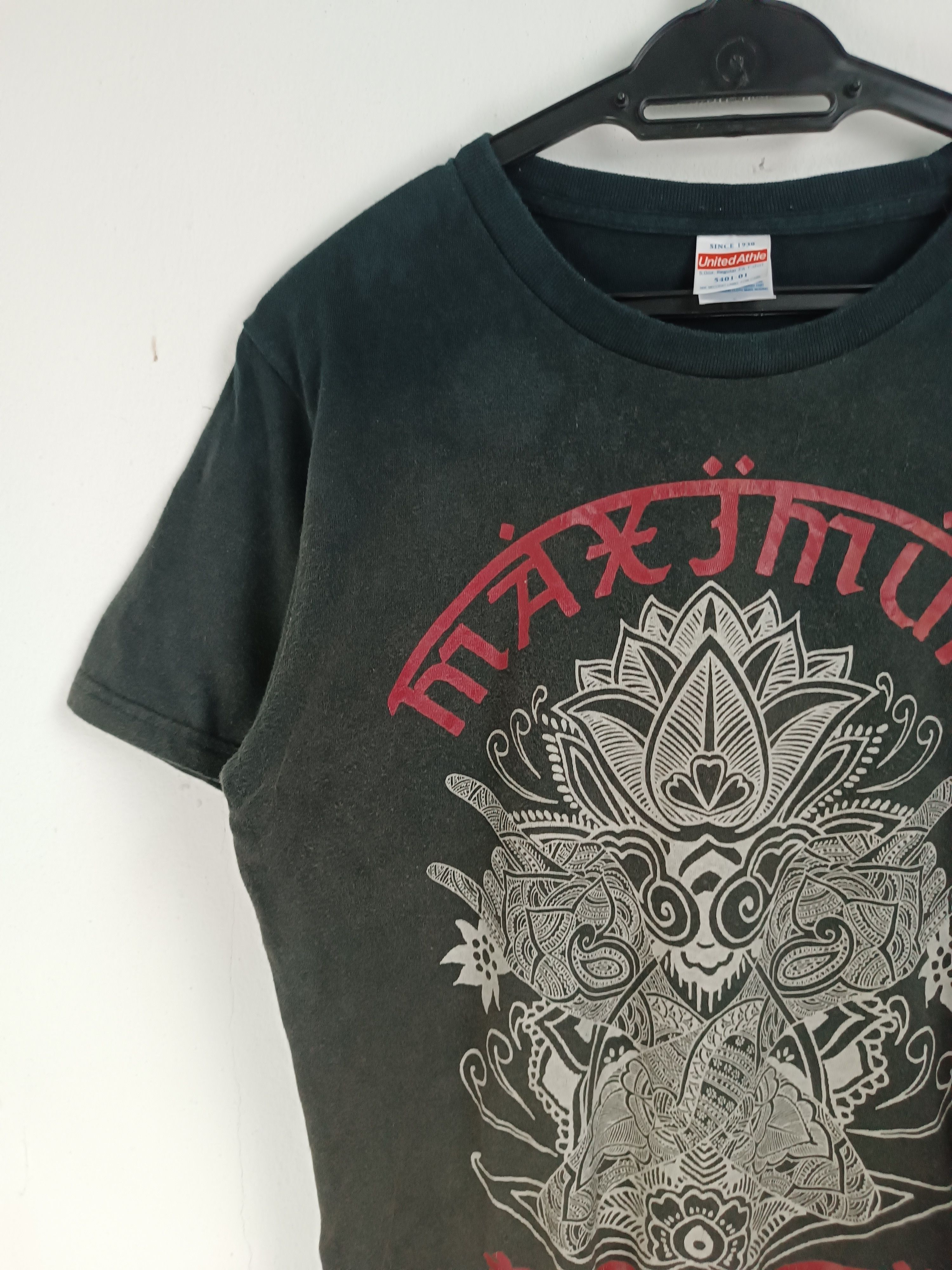 Band Tees VINTAGE Y2K FADED MAXIMUM THE HORMONE TEE babymetal brahman Size US M / EU 48-50 / 2 - 5 Thumbnail